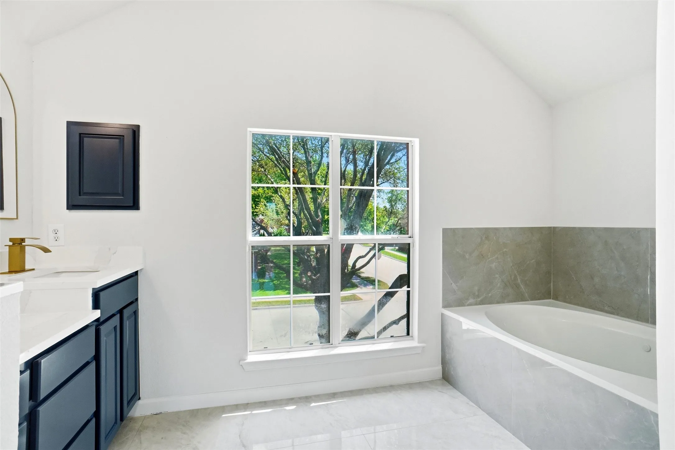 Single Family Residence For Sale in Denton County , 8631 Shakespeare Lane, Frisco, Texas 75036, 5 Bedroom, 3 Bathroom, 2 Garage spaces, 3,173 Sqft, built in 2003, mls#21340896, Real Estate Agent in Frisco, Homes For Sale in Denton county, Homes For Sale in Frisco, Realtor in Frisco Texas, Real Estate Brokerage Independent Realty Texas, Luminita Cordes Realtor