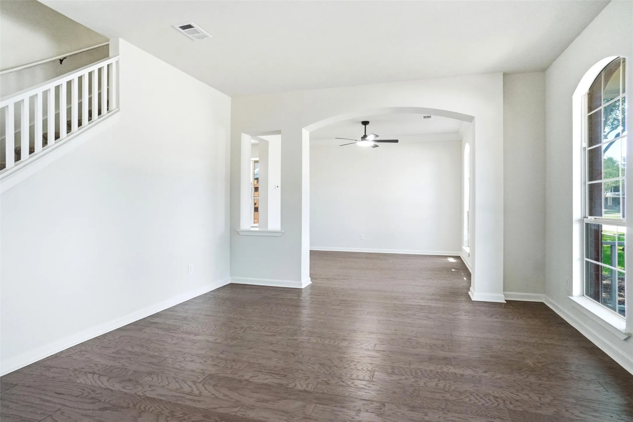 Living Dining Area