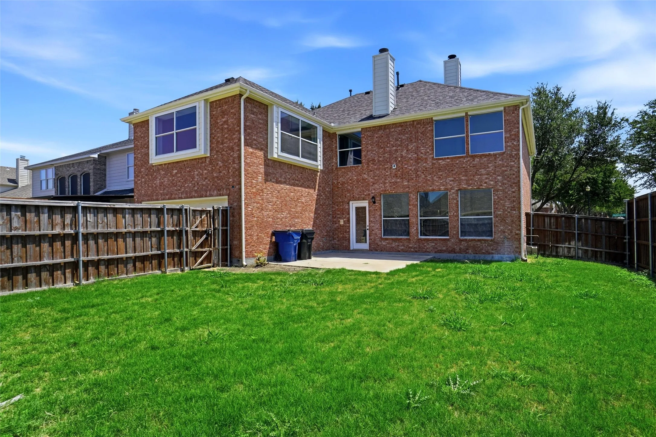 Single Family Residence For Sale in Denton County , 8631 Shakespeare Lane, Frisco, Texas 75036, 5 Bedroom, 3 Bathroom, 2 Garage spaces, 3,173 Sqft, built in 2003, mls#21340896, Real Estate Agent in Frisco, Homes For Sale in Denton county, Homes For Sale in Frisco, Realtor in Frisco Texas, Real Estate Brokerage Independent Realty Texas, Luminita Cordes Realtor
