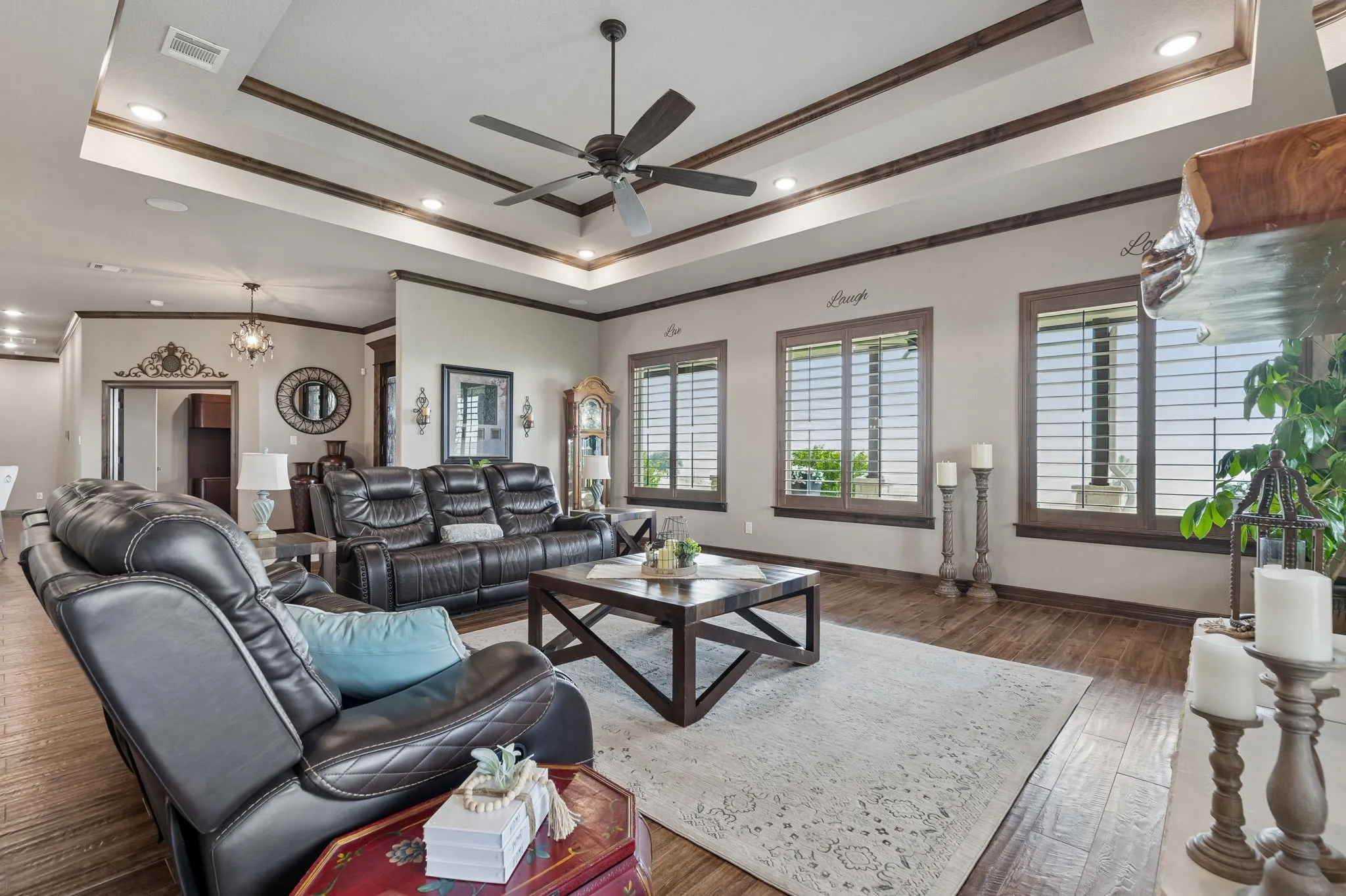 Single Family Residence For Sale in Johnson County , 2009 Lakeshore Drive, Cleburne, Texas 76033, 4 Bedrooms, 4 Bathrooms, 3 Garage spaces, 4,556 Sqft, built in 2015, Price $1,325,000, mls#21244854, Real Estate Agent in Cleburne, Homes For Sale in Johnson county, Homes For Sale in Cleburne, Realtor in Cleburne Texas, Real Estate Brokerage Independent Realty Texas, Luminita Cordes Realtor