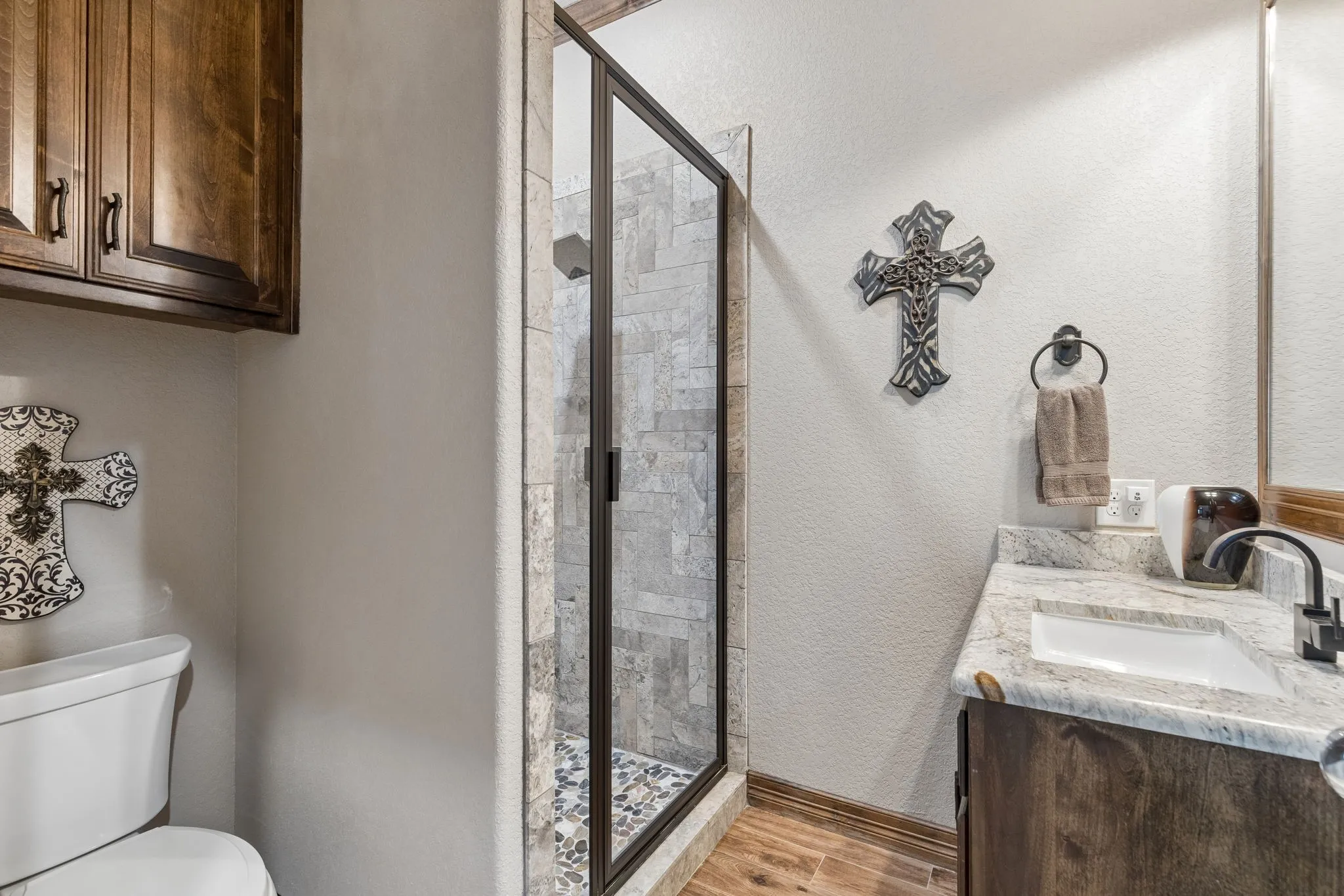 Full bathroom across the hall from the game room.