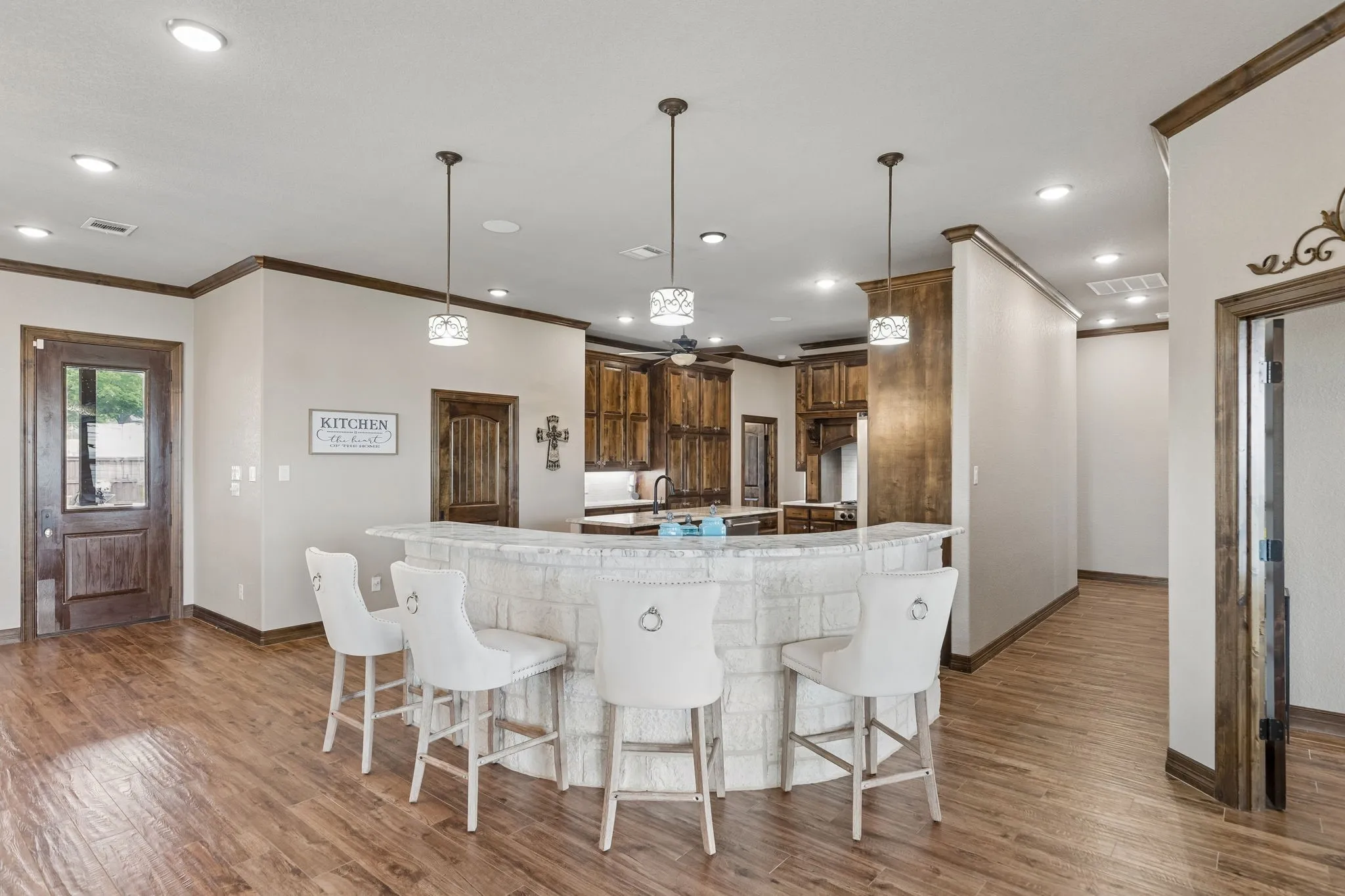 Single Family Residence For Sale in Johnson County , 2009 Lakeshore Drive, Cleburne, Texas 76033, 4 Bedrooms, 4 Bathrooms, 3 Garage spaces, 4,556 Sqft, built in 2015, Price $1,325,000, mls#21244854, Real Estate Agent in Cleburne, Homes For Sale in Johnson county, Homes For Sale in Cleburne, Realtor in Cleburne Texas, Real Estate Brokerage Independent Realty Texas, Luminita Cordes Realtor