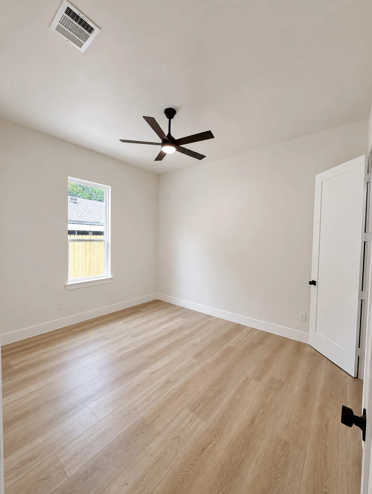 Single Family Residence For Sale in Dallas County , 3426 Ingersoll Street, Dallas, Texas 75212, 3 Bedroom, 3 Bathroom, Garage spaces, 1,642 Sqft, built in 2026, mls#21344909, Real Estate Agent in Dallas, Homes For Sale in Dallas county, Homes For Sale in Dallas, Realtor in Dallas Texas, Real Estate Brokerage Independent Realty Texas, Luminita Cordes Realtor