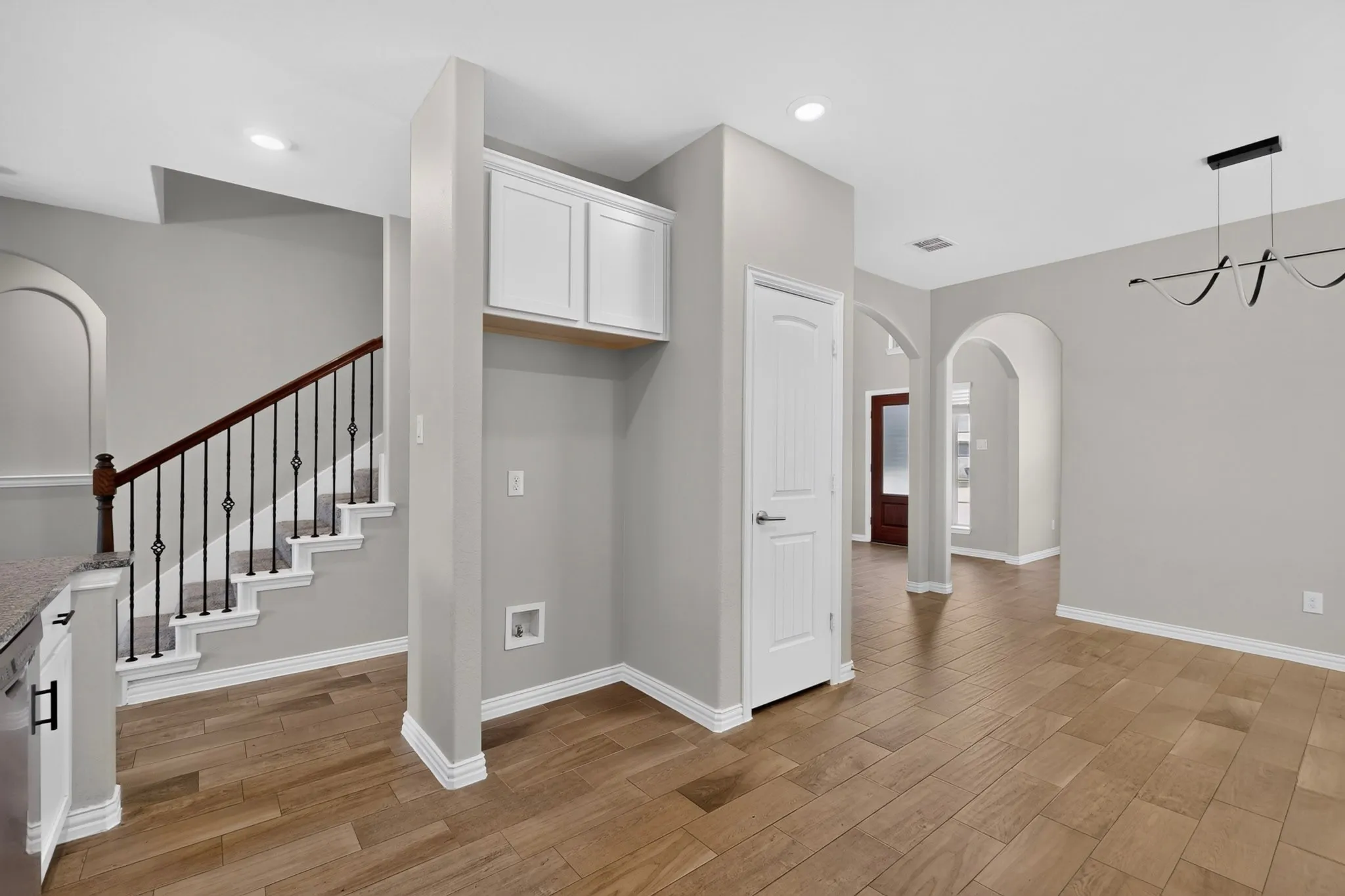 Single Family Residence For Sale in Collin County , 821 Black Hawk Drive, Princeton, Texas 75407, 4 Bedroom, 3 Bathroom, 2 Garage spaces, 2,513 Sqft, built in 2018, mls#21345081, Real Estate Agent in Princeton, Homes For Sale in Collin county, Homes For Sale in Princeton, Realtor in Princeton Texas, Real Estate Brokerage Independent Realty Texas, Luminita Cordes Realtor