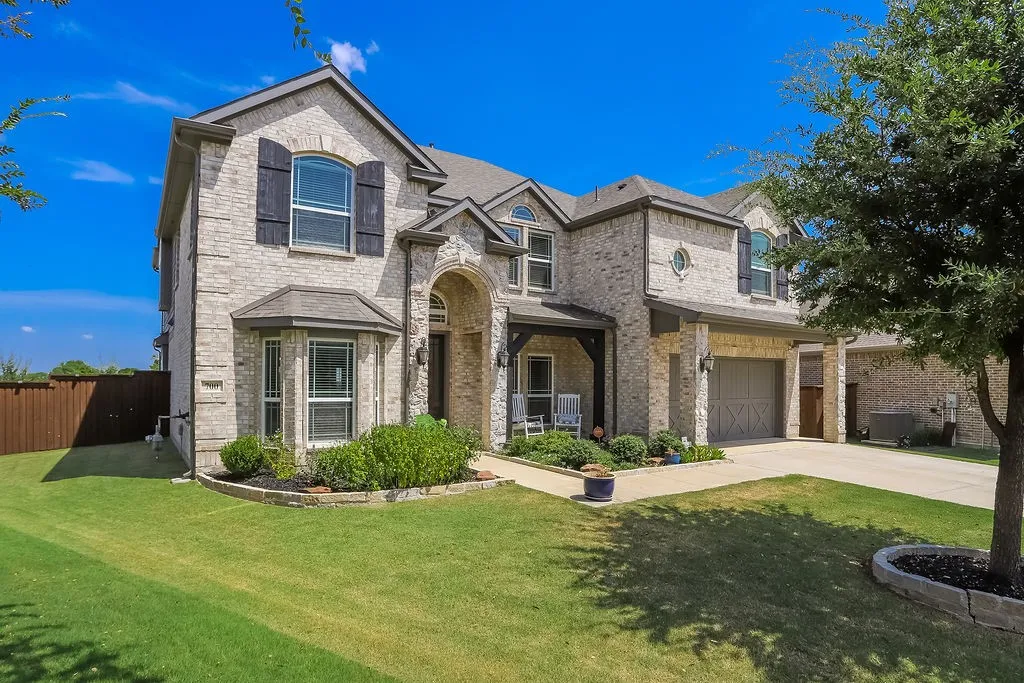 Single Family Residence For Sale in Collin County , 700 Lawndale Street, Celina, Texas 75009, 4 Bedroom, 4 Bathroom, 2 Garage spaces, 3,746 Sqft, built in 2020, mls#21345085, Real Estate Agent in Celina, Homes For Sale in Collin county, Homes For Sale in Celina, Realtor in Celina Texas, Real Estate Brokerage Independent Realty Texas, Luminita Cordes Realtor
