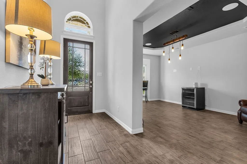Single Family Residence For Sale in Collin County , 700 Lawndale Street, Celina, Texas 75009, 4 Bedroom, 4 Bathroom, 2 Garage spaces, 3,746 Sqft, built in 2020, mls#21345085, Real Estate Agent in Celina, Homes For Sale in Collin county, Homes For Sale in Celina, Realtor in Celina Texas, Real Estate Brokerage Independent Realty Texas, Luminita Cordes Realtor