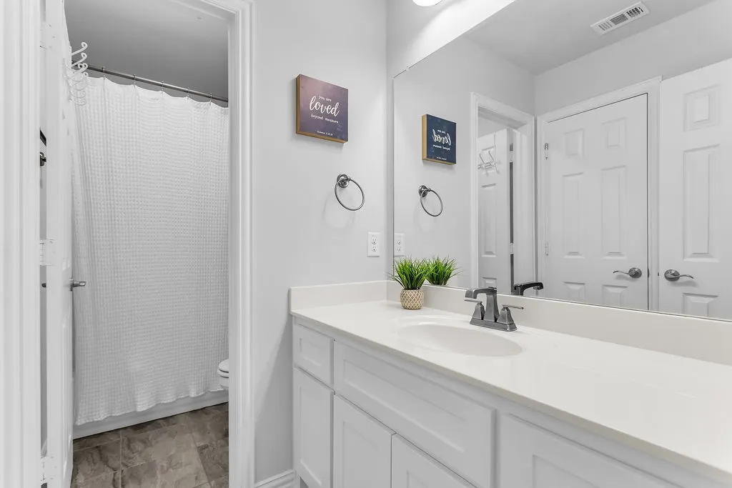 Single Family Residence For Sale in Collin County , 700 Lawndale Street, Celina, Texas 75009, 4 Bedroom, 4 Bathroom, 2 Garage spaces, 3,746 Sqft, built in 2020, mls#21345085, Real Estate Agent in Celina, Homes For Sale in Collin county, Homes For Sale in Celina, Realtor in Celina Texas, Real Estate Brokerage Independent Realty Texas, Luminita Cordes Realtor