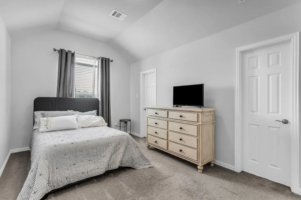 Single Family Residence For Sale in Collin County , 700 Lawndale Street, Celina, Texas 75009, 4 Bedroom, 4 Bathroom, 2 Garage spaces, 3,746 Sqft, built in 2020, mls#21345085, Real Estate Agent in Celina, Homes For Sale in Collin county, Homes For Sale in Celina, Realtor in Celina Texas, Real Estate Brokerage Independent Realty Texas, Luminita Cordes Realtor