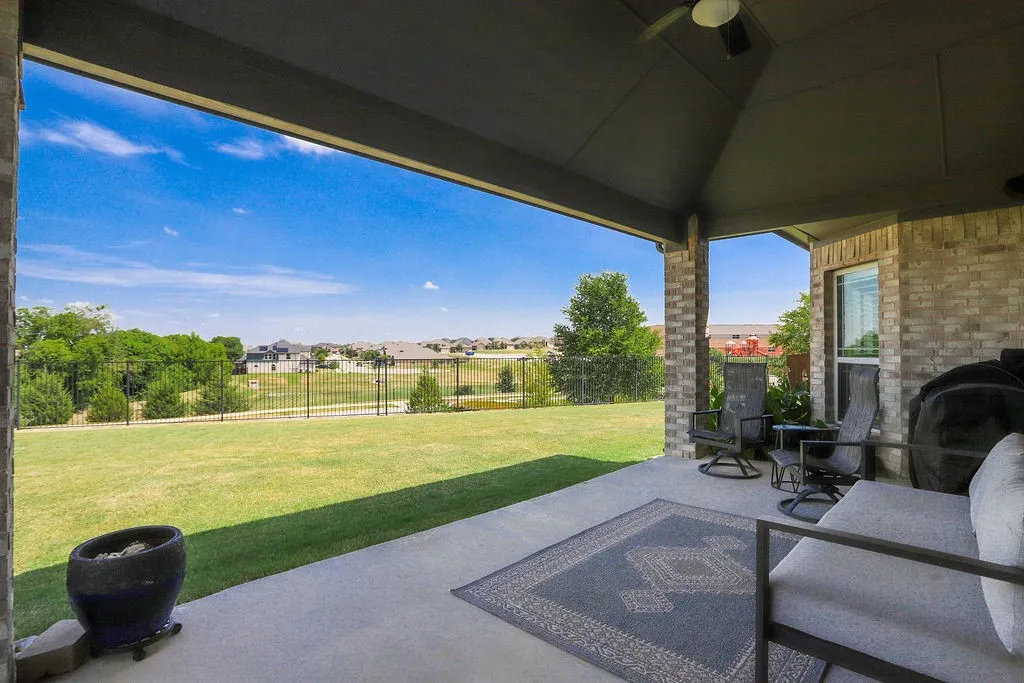 Single Family Residence For Sale in Collin County , 700 Lawndale Street, Celina, Texas 75009, 4 Bedroom, 4 Bathroom, 2 Garage spaces, 3,746 Sqft, built in 2020, mls#21345085, Real Estate Agent in Celina, Homes For Sale in Collin county, Homes For Sale in Celina, Realtor in Celina Texas, Real Estate Brokerage Independent Realty Texas, Luminita Cordes Realtor