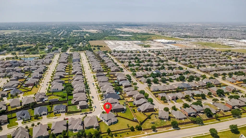 Single Family Residence For Sale in Collin County , 700 Lawndale Street, Celina, Texas 75009, 4 Bedroom, 4 Bathroom, 2 Garage spaces, 3,746 Sqft, built in 2020, mls#21345085, Real Estate Agent in Celina, Homes For Sale in Collin county, Homes For Sale in Celina, Realtor in Celina Texas, Real Estate Brokerage Independent Realty Texas, Luminita Cordes Realtor