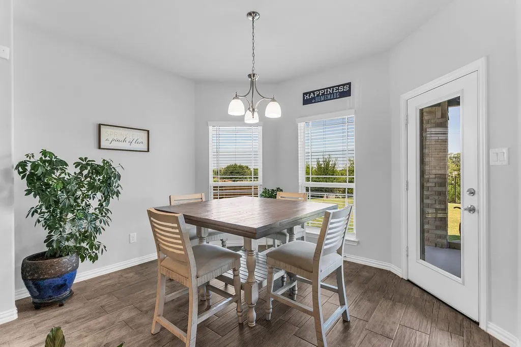 Single Family Residence For Sale in Collin County , 700 Lawndale Street, Celina, Texas 75009, 4 Bedroom, 4 Bathroom, 2 Garage spaces, 3,746 Sqft, built in 2020, mls#21345085, Real Estate Agent in Celina, Homes For Sale in Collin county, Homes For Sale in Celina, Realtor in Celina Texas, Real Estate Brokerage Independent Realty Texas, Luminita Cordes Realtor