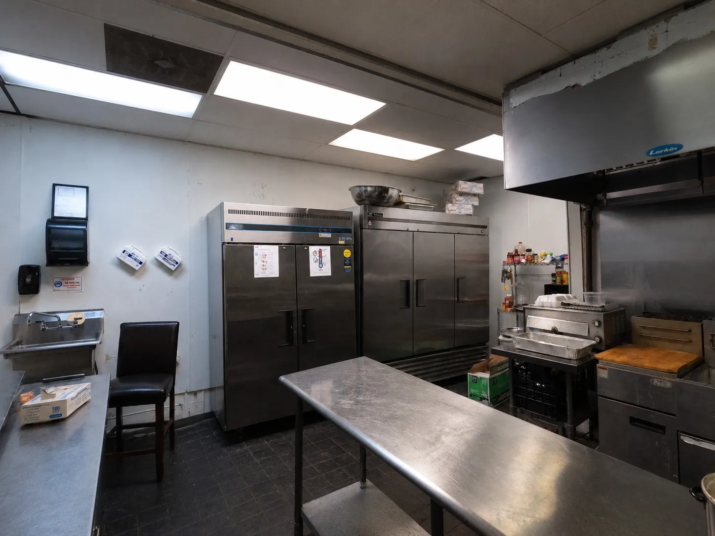 Retail For Rent in Dallas County , 511 Camp Wisdom Road, Duncanville, Texas 75116, 0, 0, Garage spaces, 0 Sqft, built in 1961, Price $18, mls#21345036, Real Estate Agent in Duncanville, Homes For Rent in Dallas county, Homes For Rent in Duncanville, Realtor in Duncanville Texas, Real Estate Brokerage Independent Realty Texas, Luminita Cordes Realtor