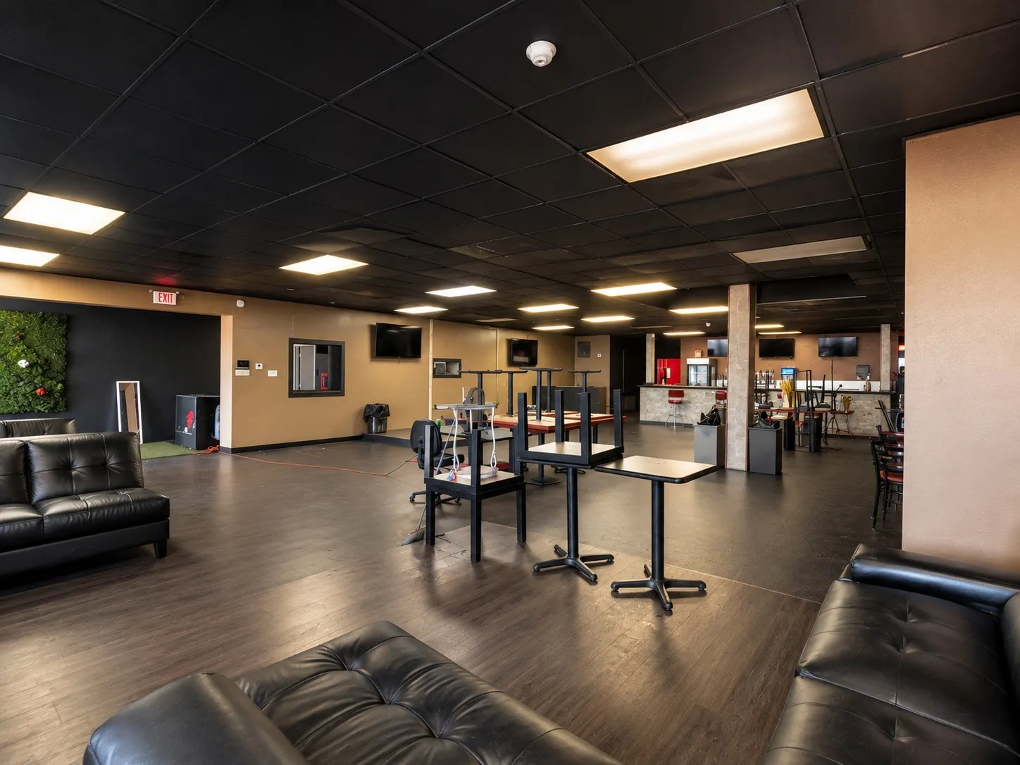 Retail For Rent in Dallas County , 511 Camp Wisdom Road, Duncanville, Texas 75116, 0, 0, Garage spaces, 0 Sqft, built in 1961, Price $18, mls#21345036, Real Estate Agent in Duncanville, Homes For Rent in Dallas county, Homes For Rent in Duncanville, Realtor in Duncanville Texas, Real Estate Brokerage Independent Realty Texas, Luminita Cordes Realtor