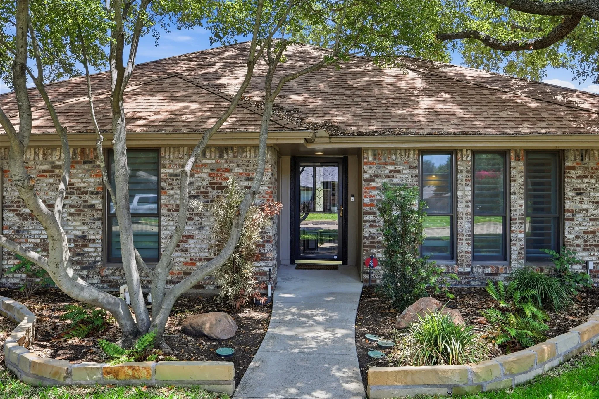 Single Family Residence For Sale in Dallas County , 108 Deann Lane, Coppell, Texas 75019, 3 Bedroom, 2 Bathroom, 2 Garage spaces, 1,741 Sqft, built in 1984, mls#21336350, Real Estate Agent in Coppell, Homes For Sale in Dallas county, Homes For Sale in Coppell, Realtor in Coppell Texas, Real Estate Brokerage Independent Realty Texas, Luminita Cordes Realtor