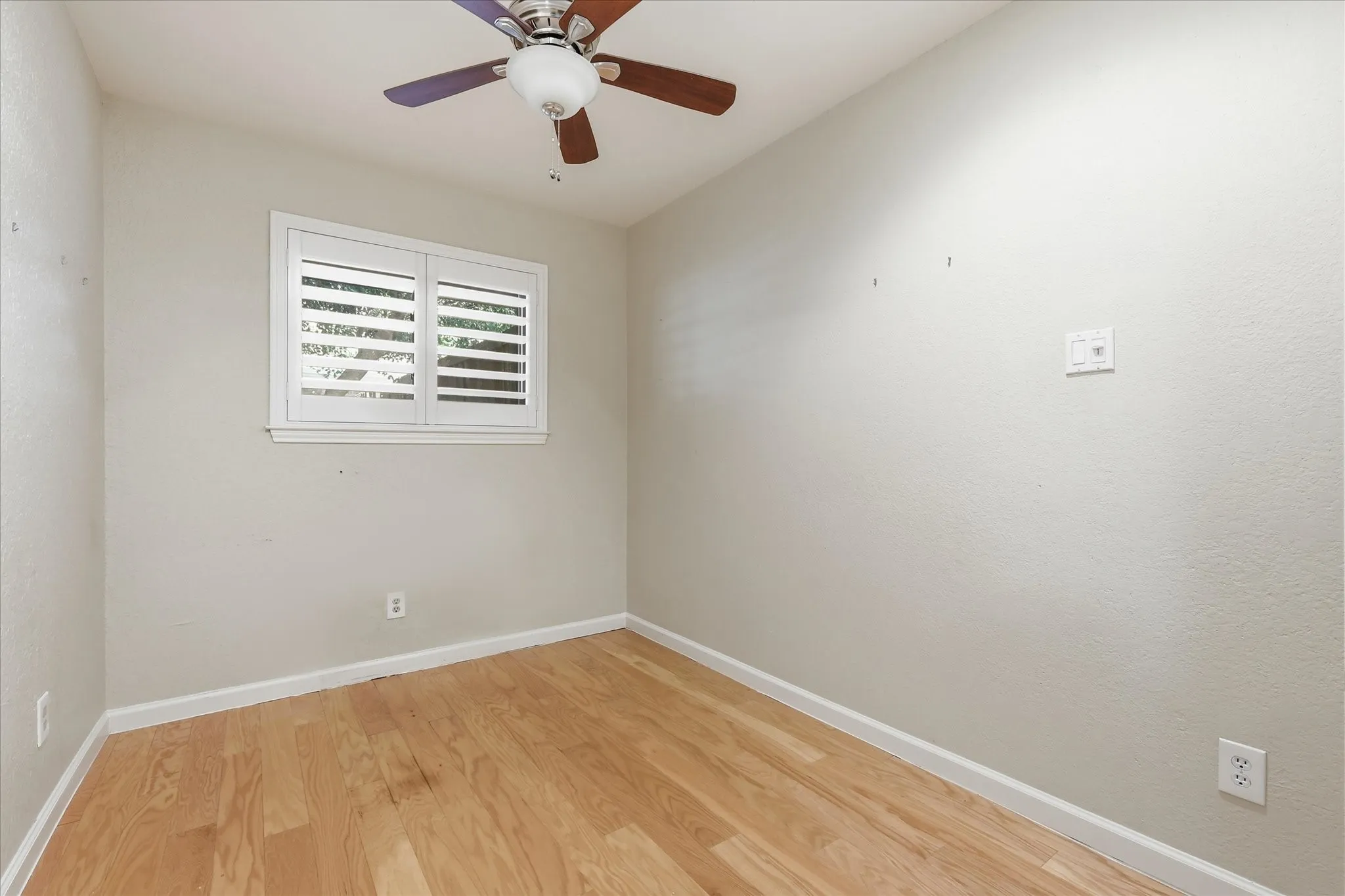Single Family Residence For Sale in Dallas County , 108 Deann Lane, Coppell, Texas 75019, 3 Bedroom, 2 Bathroom, 2 Garage spaces, 1,741 Sqft, built in 1984, mls#21336350, Real Estate Agent in Coppell, Homes For Sale in Dallas county, Homes For Sale in Coppell, Realtor in Coppell Texas, Real Estate Brokerage Independent Realty Texas, Luminita Cordes Realtor