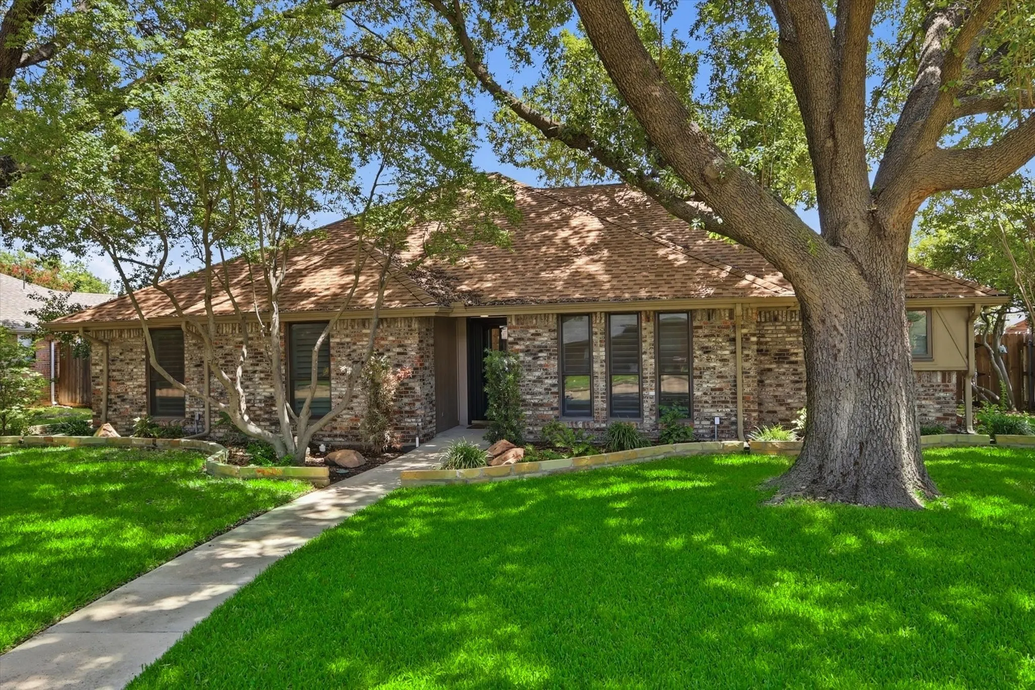 Single Family Residence For Sale in Dallas County , 108 Deann Lane, Coppell, Texas 75019, 3 Bedroom, 2 Bathroom, 2 Garage spaces, 1,741 Sqft, built in 1984, mls#21336350, Real Estate Agent in Coppell, Homes For Sale in Dallas county, Homes For Sale in Coppell, Realtor in Coppell Texas, Real Estate Brokerage Independent Realty Texas, Luminita Cordes Realtor