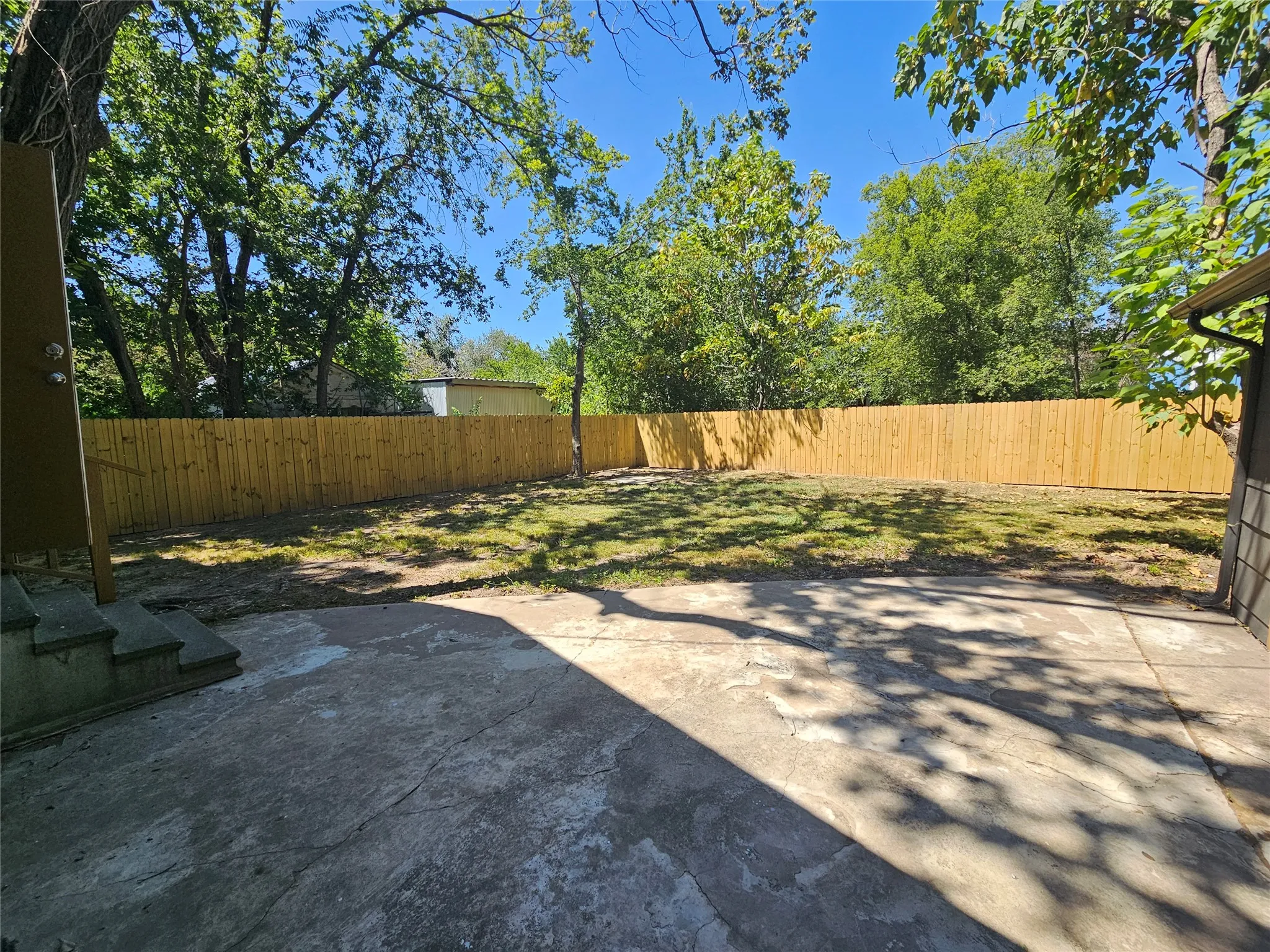 Single Family Residence For Sale in Limestone County , 305 W Sabine Street, Groesbeck, Texas 76642, 3 Bedroom, 2 Bathroom, Garage spaces, 1,590 Sqft, built in 0, mls#21344039, Real Estate Agent in Groesbeck, Homes For Sale in Limestone county, Homes For Sale in Groesbeck, Realtor in Groesbeck Texas, Real Estate Brokerage Independent Realty Texas, Luminita Cordes Realtor