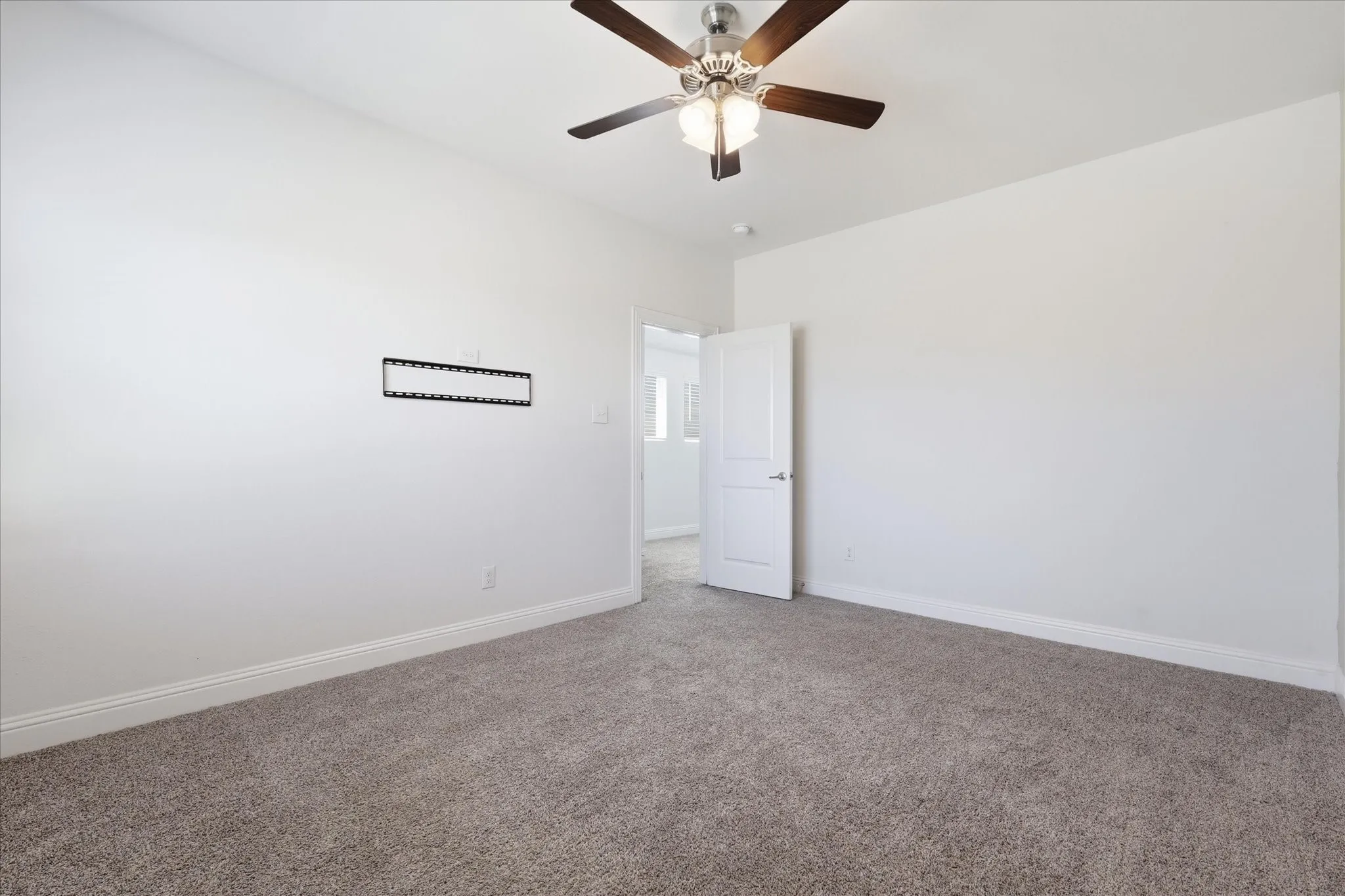 Single Family Residence For Sale in Denton County , 10421 Table Bluff Street, Aubrey, Texas 76227, 5 Bedroom, 4 Bathroom, 3 Garage spaces, 3,271 Sqft, built in 2021, mls#21341179, Real Estate Agent in Aubrey, Homes For Sale in Denton county, Homes For Sale in Aubrey, Realtor in Aubrey Texas, Real Estate Brokerage Independent Realty Texas, Luminita Cordes Realtor