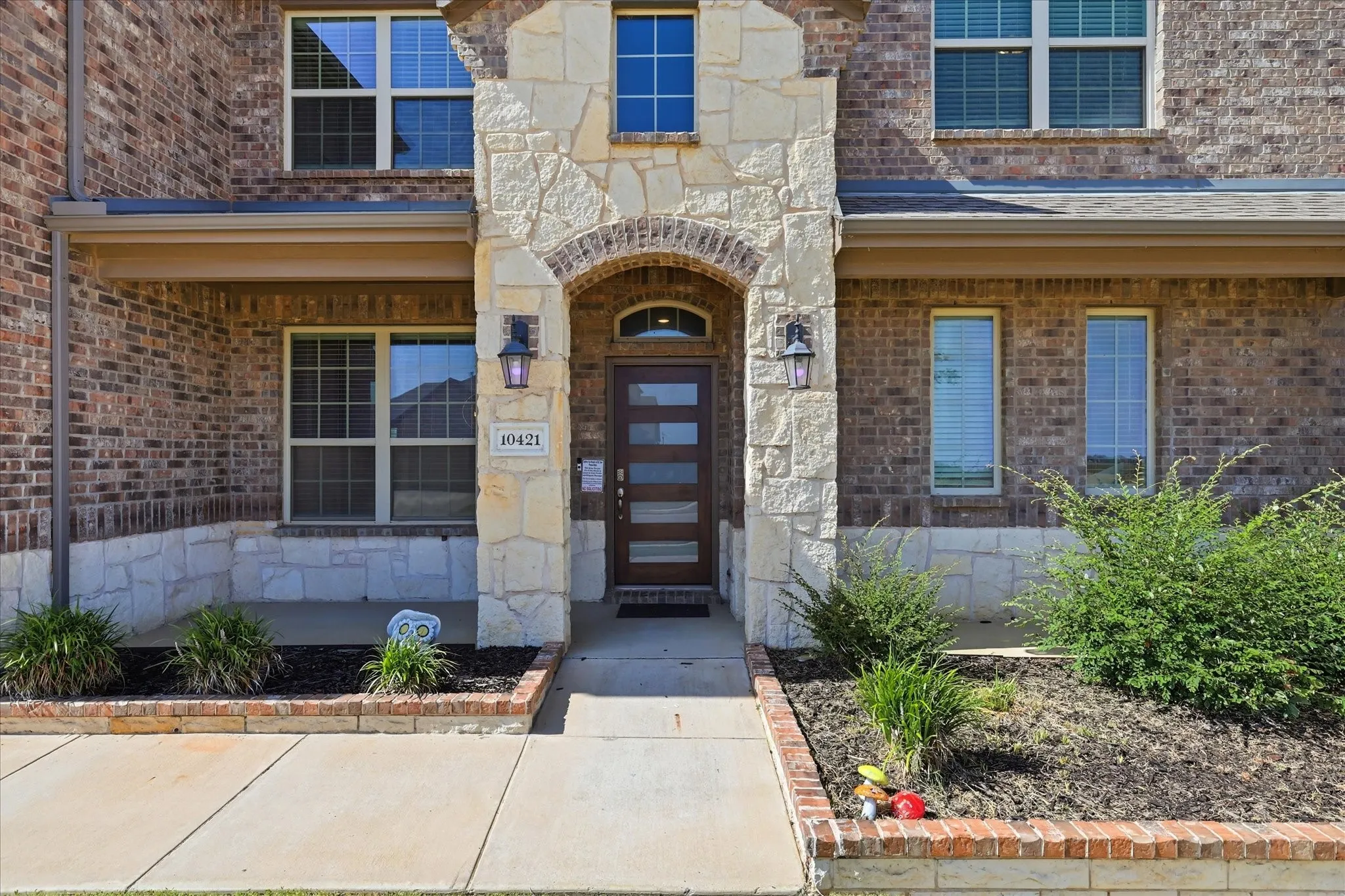 Single Family Residence For Sale in Denton County , 10421 Table Bluff Street, Aubrey, Texas 76227, 5 Bedroom, 4 Bathroom, 3 Garage spaces, 3,271 Sqft, built in 2021, mls#21341179, Real Estate Agent in Aubrey, Homes For Sale in Denton county, Homes For Sale in Aubrey, Realtor in Aubrey Texas, Real Estate Brokerage Independent Realty Texas, Luminita Cordes Realtor