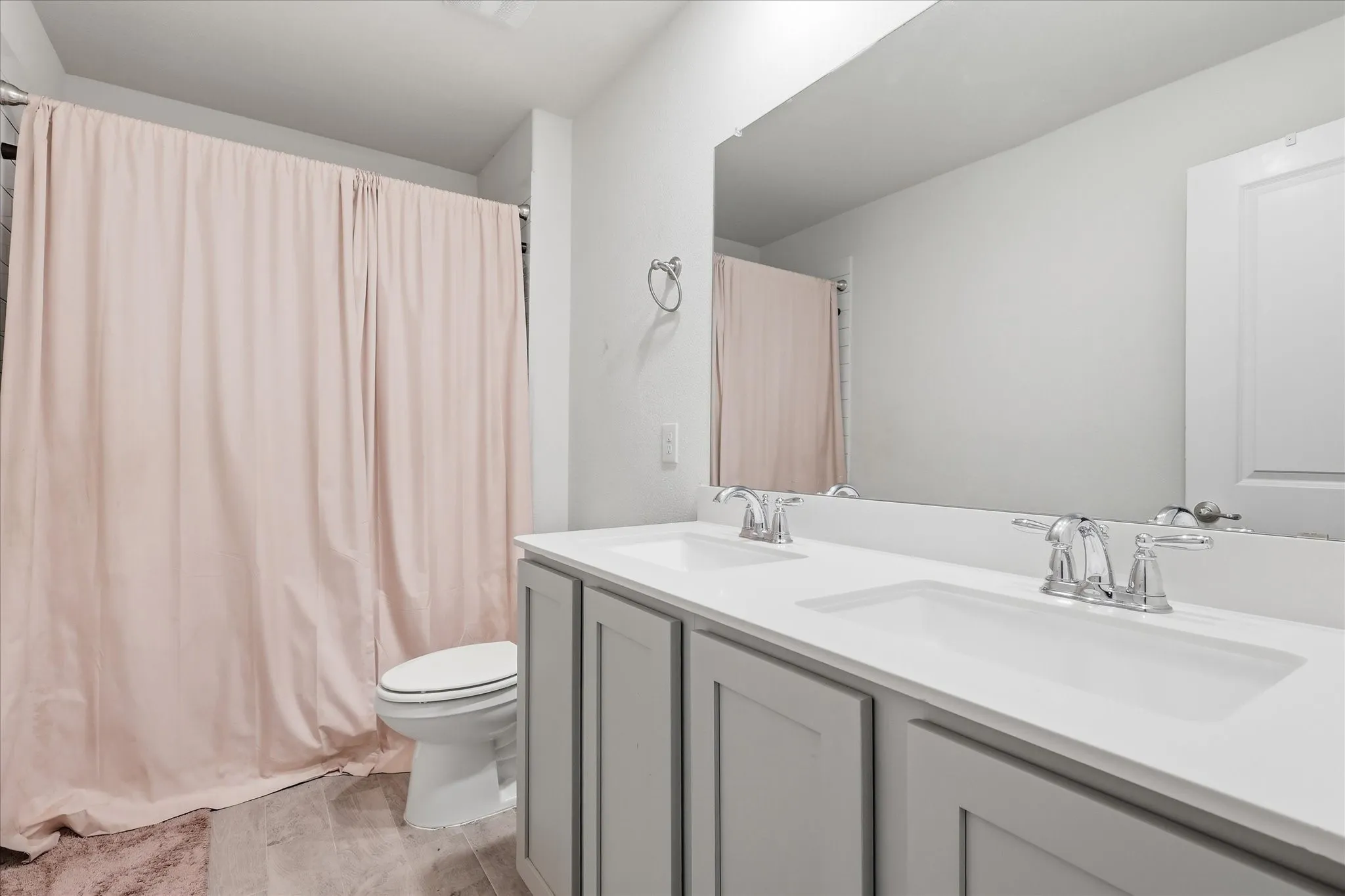 Single Family Residence For Sale in Denton County , 10421 Table Bluff Street, Aubrey, Texas 76227, 5 Bedroom, 4 Bathroom, 3 Garage spaces, 3,271 Sqft, built in 2021, mls#21341179, Real Estate Agent in Aubrey, Homes For Sale in Denton county, Homes For Sale in Aubrey, Realtor in Aubrey Texas, Real Estate Brokerage Independent Realty Texas, Luminita Cordes Realtor