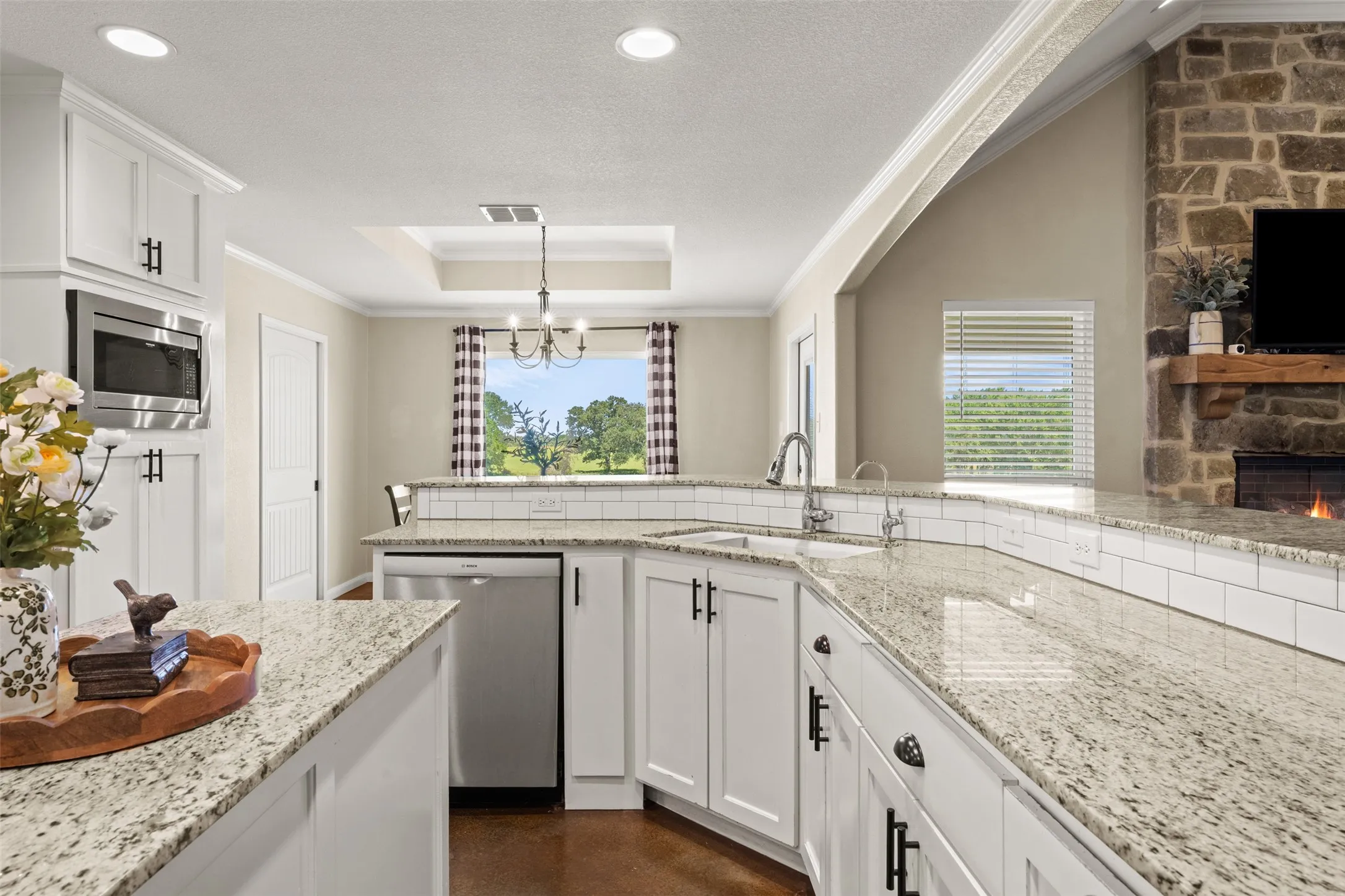 Single Family Residence For Sale in Falls County , 638 County Road 337, Rosebud, Texas 76570, 4 Bedrooms, 3 Bathrooms, Garage spaces, 2,496 Sqft, built in 2021, Price $510,000, mls#21327097, Real Estate Agent in Rosebud, Homes For Sale in Falls county, Homes For Sale in Rosebud, Realtor in Rosebud Texas, Real Estate Brokerage Independent Realty Texas, Luminita Cordes Realtor