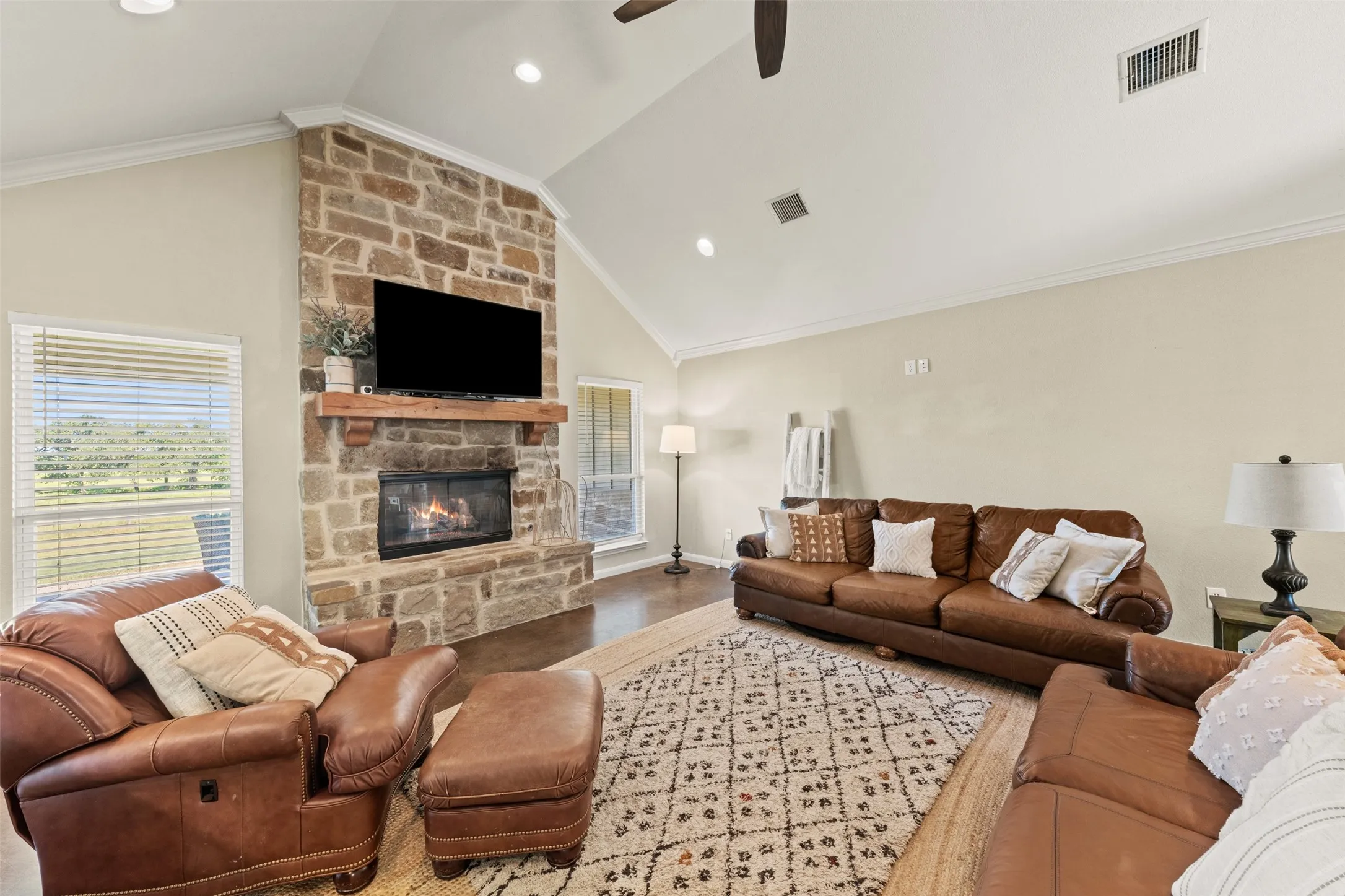 Single Family Residence For Sale in Falls County , 638 County Road 337, Rosebud, Texas 76570, 4 Bedrooms, 3 Bathrooms, Garage spaces, 2,496 Sqft, built in 2021, Price $510,000, mls#21327097, Real Estate Agent in Rosebud, Homes For Sale in Falls county, Homes For Sale in Rosebud, Realtor in Rosebud Texas, Real Estate Brokerage Independent Realty Texas, Luminita Cordes Realtor