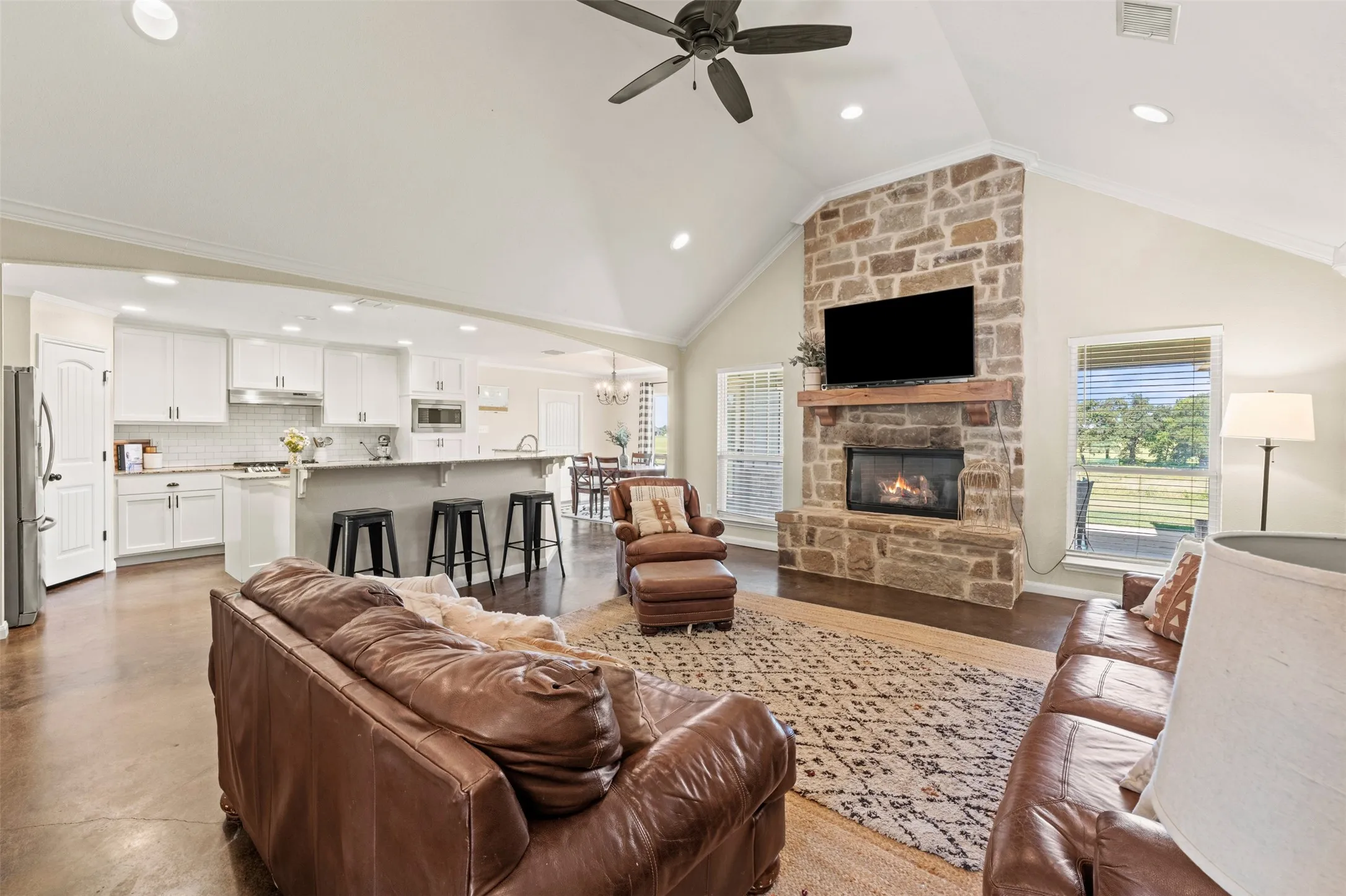 Single Family Residence For Sale in Falls County , 638 County Road 337, Rosebud, Texas 76570, 4 Bedrooms, 3 Bathrooms, Garage spaces, 2,496 Sqft, built in 2021, Price $510,000, mls#21327097, Real Estate Agent in Rosebud, Homes For Sale in Falls county, Homes For Sale in Rosebud, Realtor in Rosebud Texas, Real Estate Brokerage Independent Realty Texas, Luminita Cordes Realtor