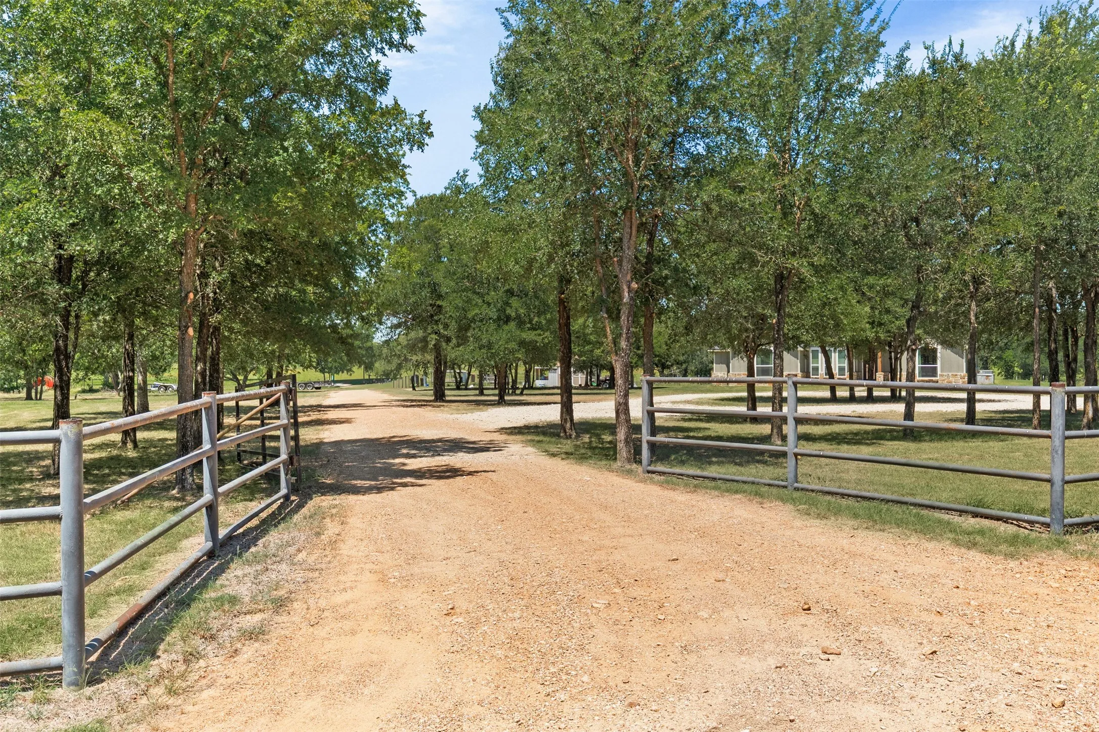 Pipe entrance