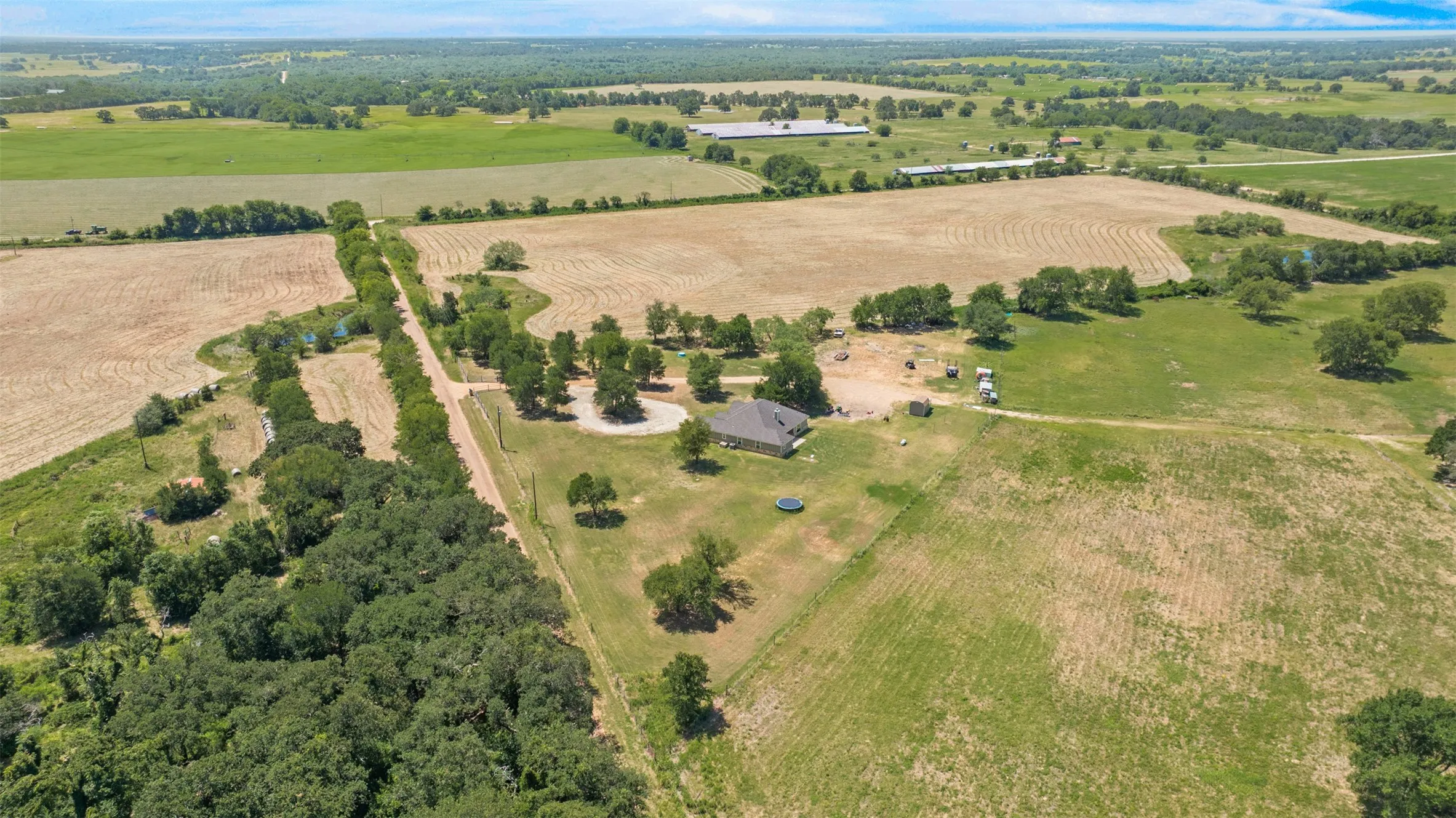 Single Family Residence For Sale in Falls County , 638 County Road 337, Rosebud, Texas 76570, 4 Bedrooms, 3 Bathrooms, Garage spaces, 2,496 Sqft, built in 2021, Price $510,000, mls#21327097, Real Estate Agent in Rosebud, Homes For Sale in Falls county, Homes For Sale in Rosebud, Realtor in Rosebud Texas, Real Estate Brokerage Independent Realty Texas, Luminita Cordes Realtor