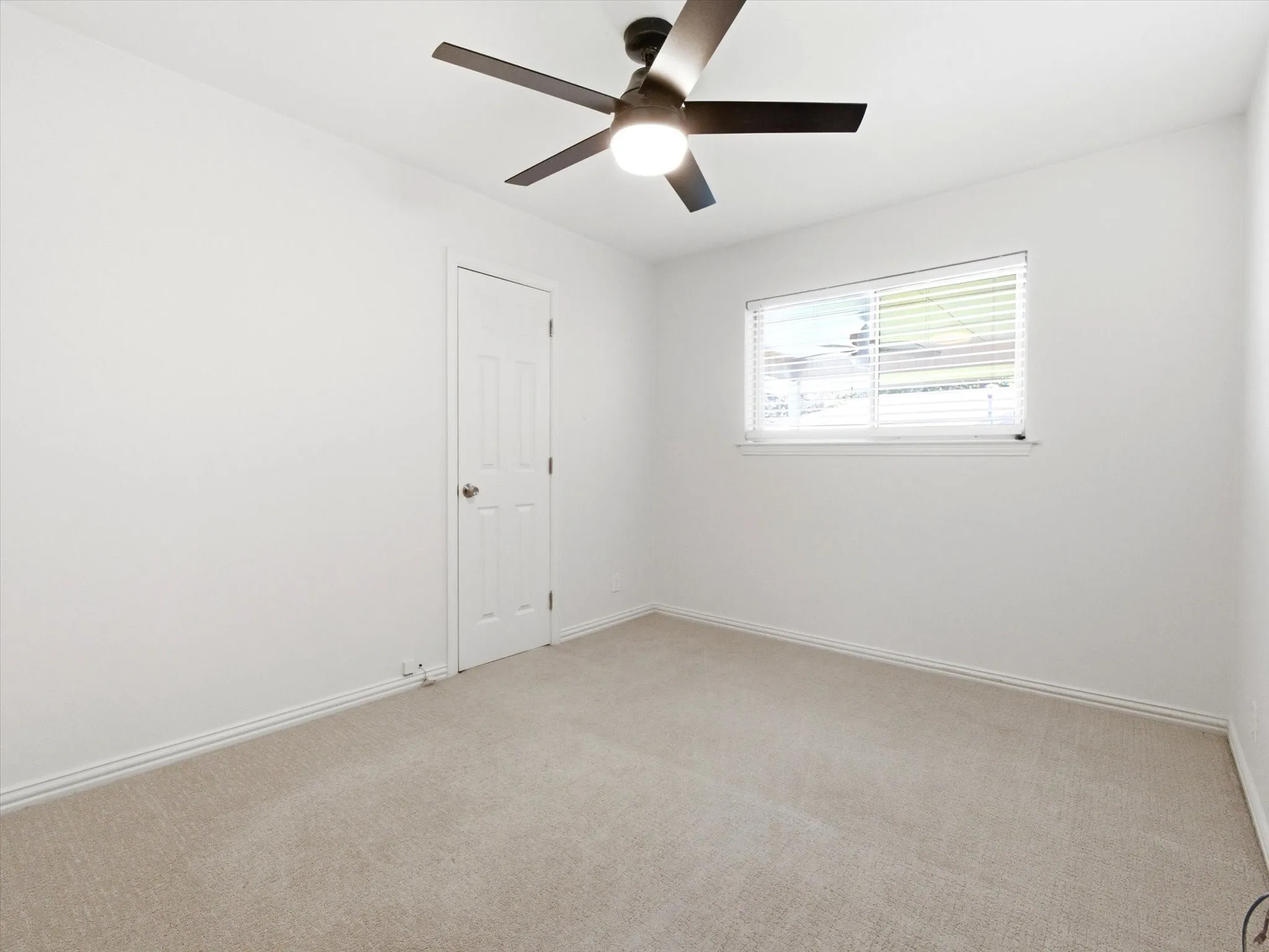 Single Family Residence For Sale in Collin County , 2605 Downing Drive, Plano, Texas 75023, 4 Bedroom, 3 Bathroom, 2 Garage spaces, 2,034 Sqft, built in 1974, mls#21345123, Real Estate Agent in Plano, Homes For Sale in Collin county, Homes For Sale in Plano, Realtor in Plano Texas, Real Estate Brokerage Independent Realty Texas, Luminita Cordes Realtor