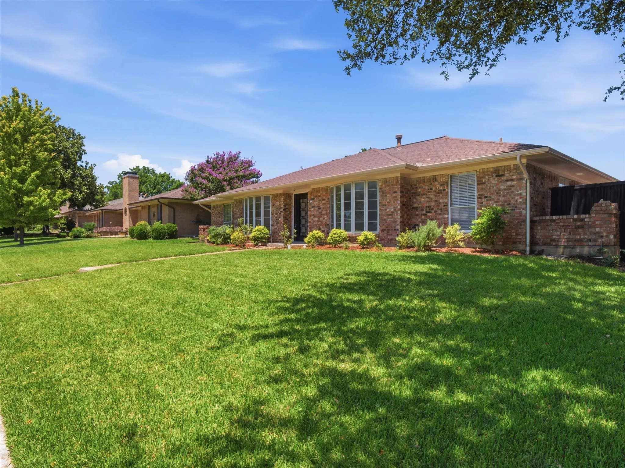 Single Family Residence For Sale in Collin County , 2605 Downing Drive, Plano, Texas 75023, 4 Bedroom, 3 Bathroom, 2 Garage spaces, 2,034 Sqft, built in 1974, mls#21345123, Real Estate Agent in Plano, Homes For Sale in Collin county, Homes For Sale in Plano, Realtor in Plano Texas, Real Estate Brokerage Independent Realty Texas, Luminita Cordes Realtor