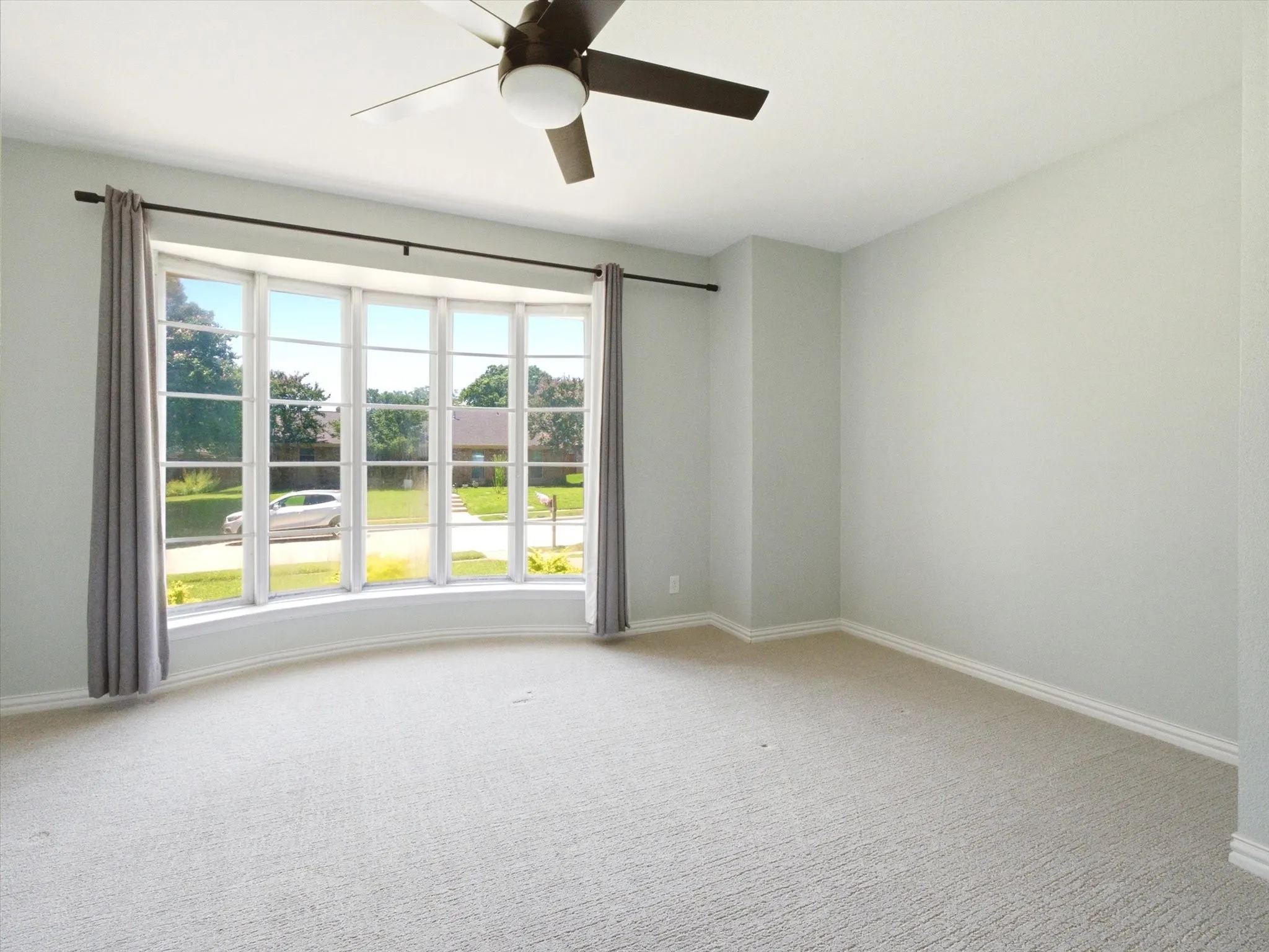 Single Family Residence For Sale in Collin County , 2605 Downing Drive, Plano, Texas 75023, 4 Bedroom, 3 Bathroom, 2 Garage spaces, 2,034 Sqft, built in 1974, mls#21345123, Real Estate Agent in Plano, Homes For Sale in Collin county, Homes For Sale in Plano, Realtor in Plano Texas, Real Estate Brokerage Independent Realty Texas, Luminita Cordes Realtor