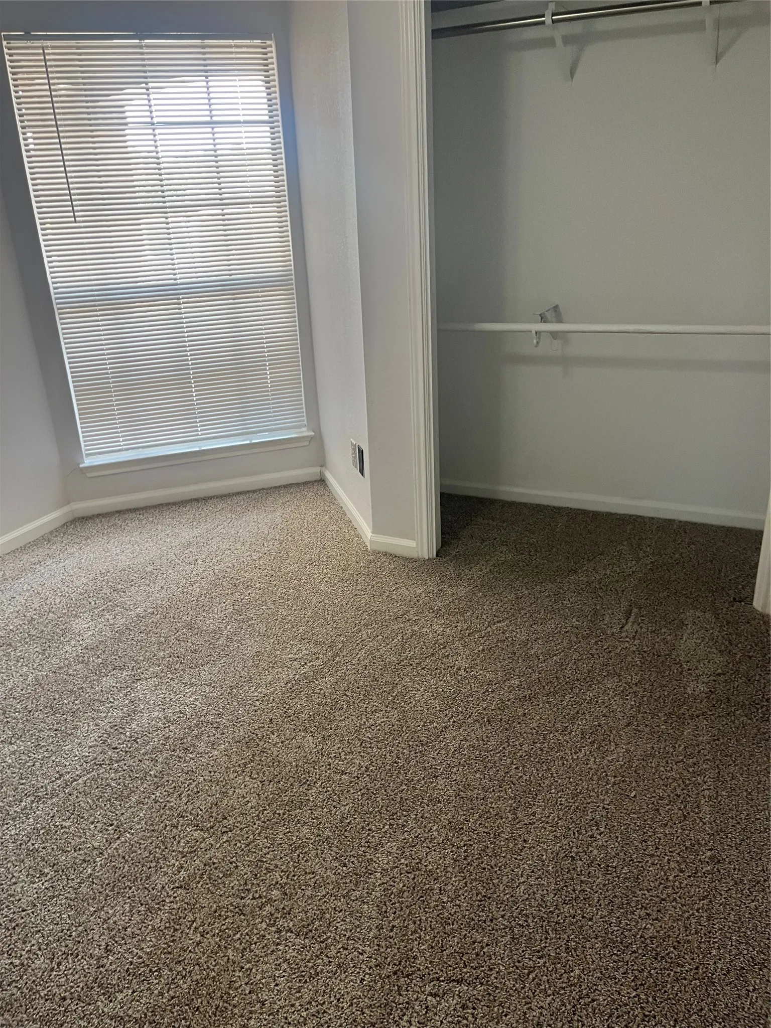 Single Family Residence For Rent in Dallas County , 2621 Independence Drive, Mesquite, Texas 75150, 3 Bedrooms, 2 Bathrooms, 2 Garage spaces, 1,450 Sqft, built in 1985, Price $2,250, mls#21345141, Real Estate Agent in Mesquite, Homes For Rent in Dallas county, Homes For Rent in Mesquite, Realtor in Mesquite Texas, Real Estate Brokerage Independent Realty Texas, Luminita Cordes Realtor