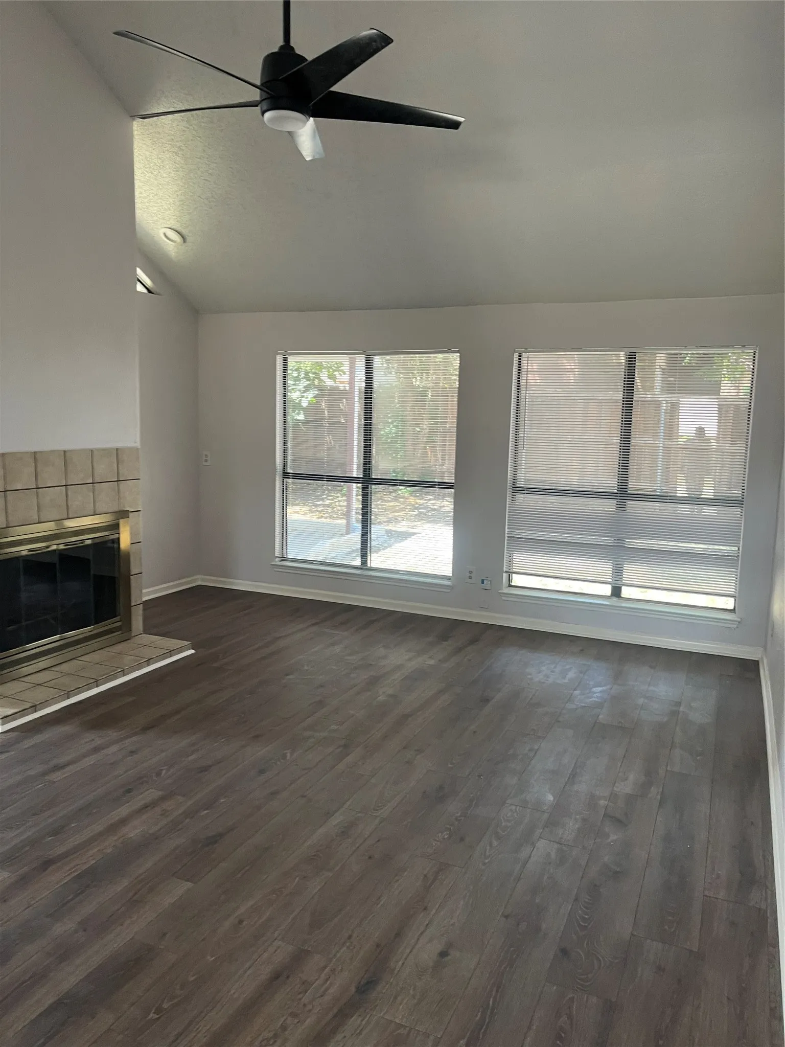 Single Family Residence For Rent in Dallas County , 2621 Independence Drive, Mesquite, Texas 75150, 3 Bedrooms, 2 Bathrooms, 2 Garage spaces, 1,450 Sqft, built in 1985, Price $2,250, mls#21345141, Real Estate Agent in Mesquite, Homes For Rent in Dallas county, Homes For Rent in Mesquite, Realtor in Mesquite Texas, Real Estate Brokerage Independent Realty Texas, Luminita Cordes Realtor