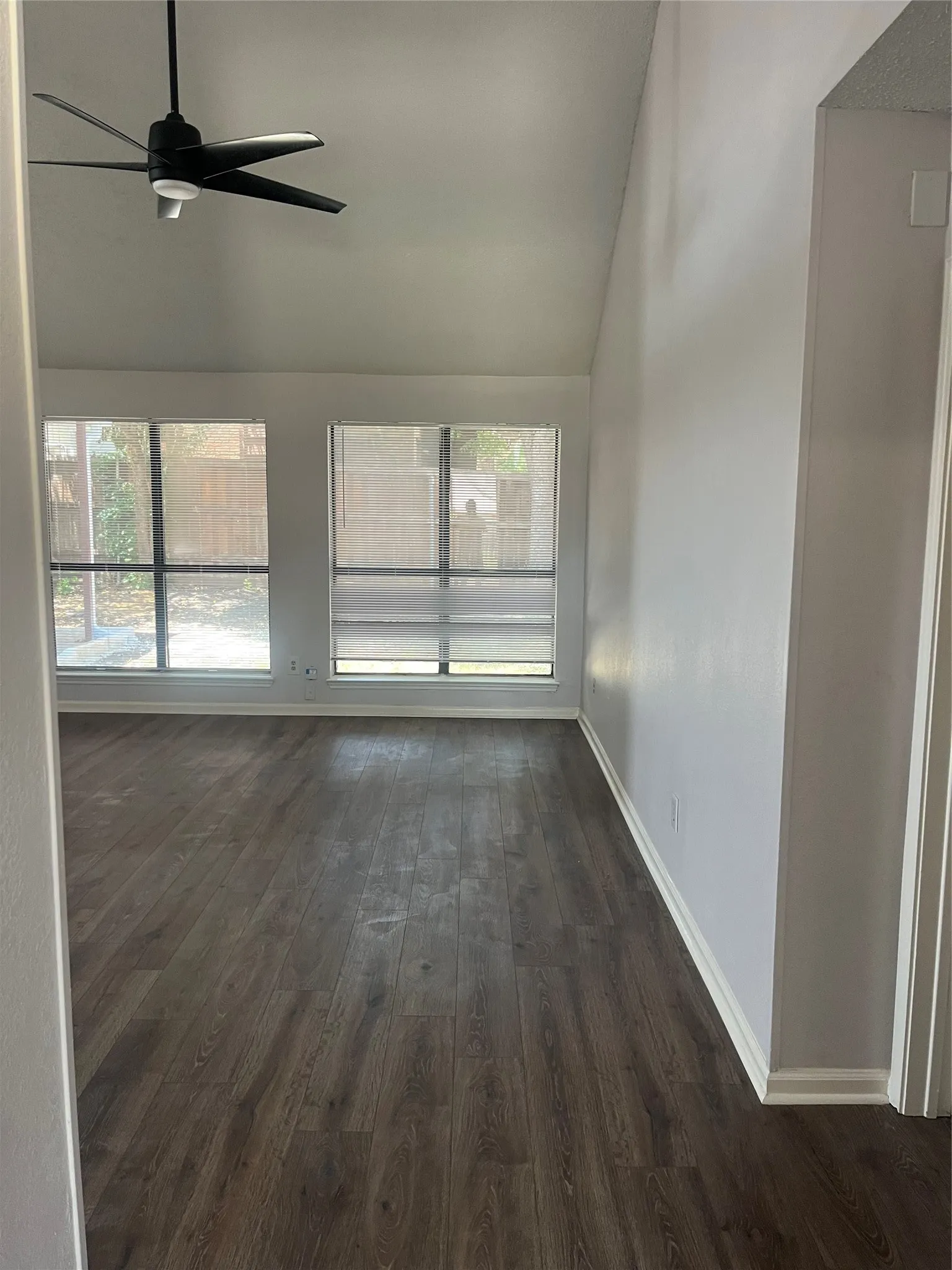 Single Family Residence For Rent in Dallas County , 2621 Independence Drive, Mesquite, Texas 75150, 3 Bedrooms, 2 Bathrooms, 2 Garage spaces, 1,450 Sqft, built in 1985, Price $2,250, mls#21345141, Real Estate Agent in Mesquite, Homes For Rent in Dallas county, Homes For Rent in Mesquite, Realtor in Mesquite Texas, Real Estate Brokerage Independent Realty Texas, Luminita Cordes Realtor