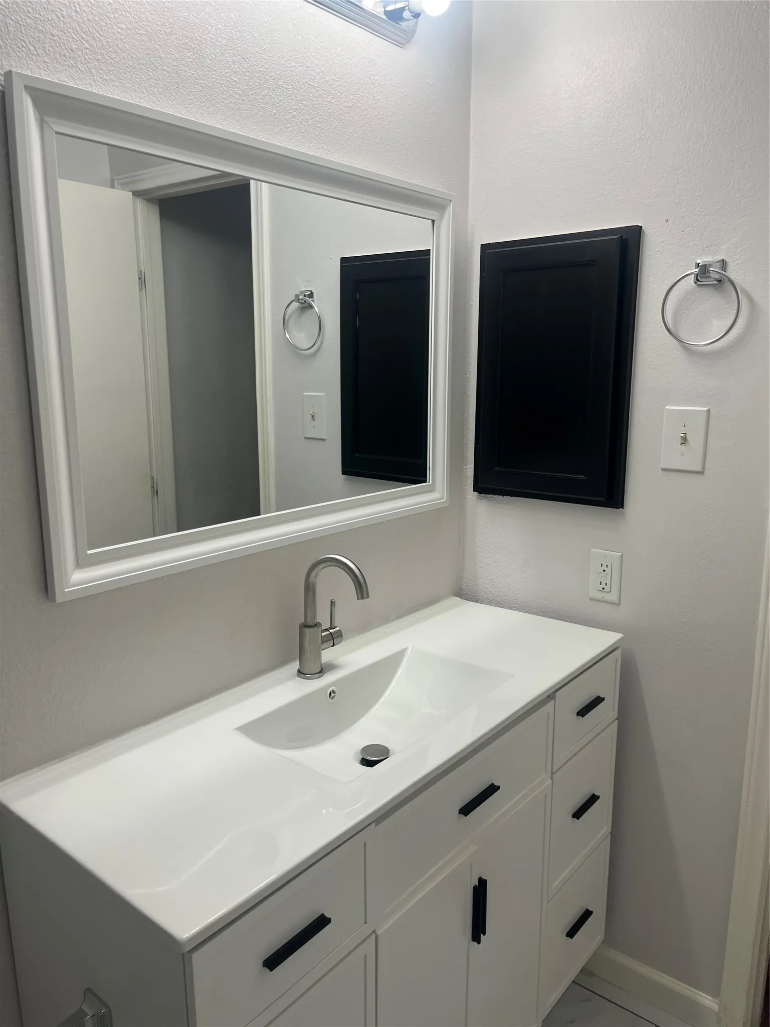 Single Family Residence For Rent in Dallas County , 2621 Independence Drive, Mesquite, Texas 75150, 3 Bedrooms, 2 Bathrooms, 2 Garage spaces, 1,450 Sqft, built in 1985, Price $2,250, mls#21345141, Real Estate Agent in Mesquite, Homes For Rent in Dallas county, Homes For Rent in Mesquite, Realtor in Mesquite Texas, Real Estate Brokerage Independent Realty Texas, Luminita Cordes Realtor