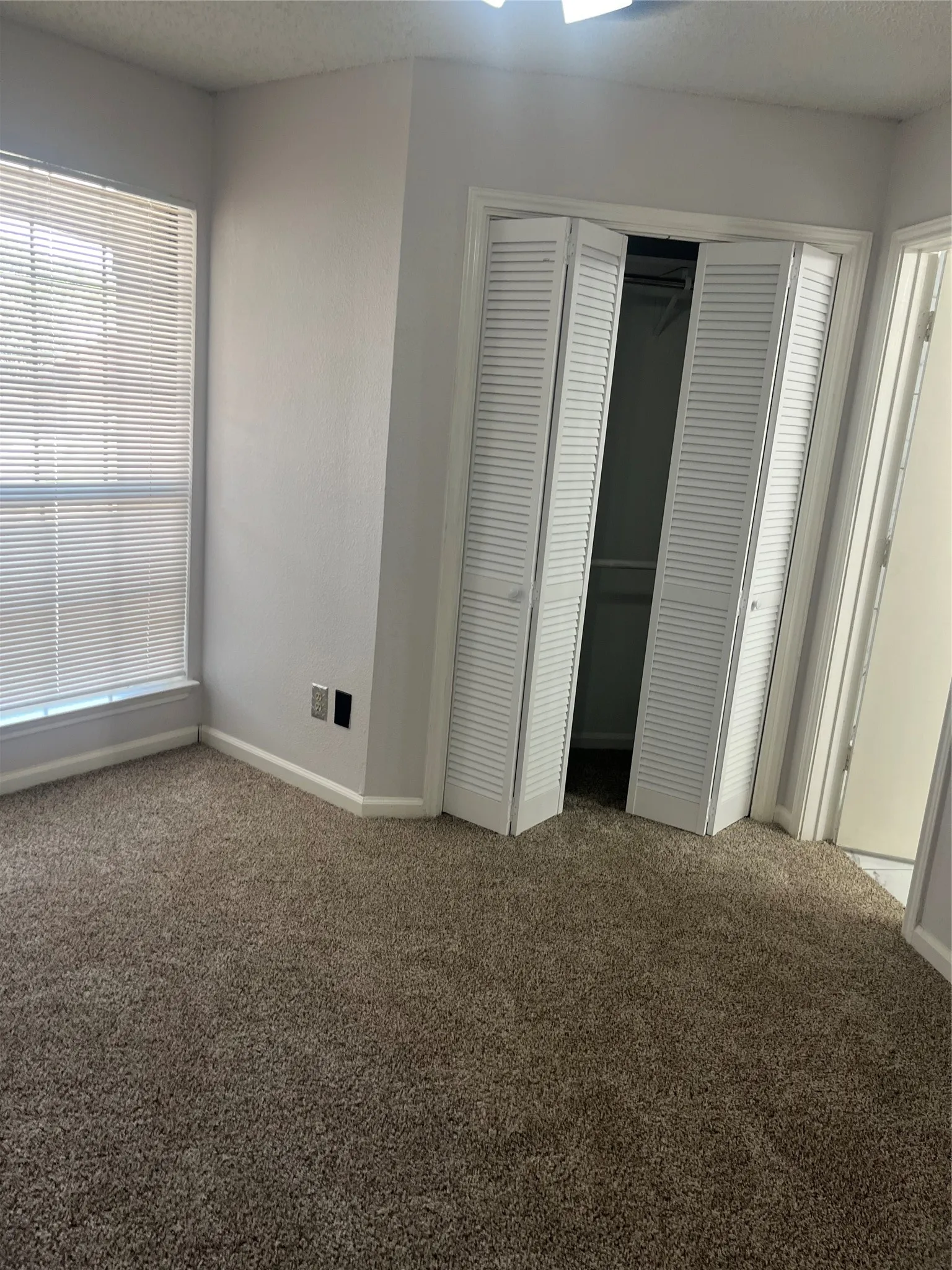 Single Family Residence For Rent in Dallas County , 2621 Independence Drive, Mesquite, Texas 75150, 3 Bedrooms, 2 Bathrooms, 2 Garage spaces, 1,450 Sqft, built in 1985, Price $2,250, mls#21345141, Real Estate Agent in Mesquite, Homes For Rent in Dallas county, Homes For Rent in Mesquite, Realtor in Mesquite Texas, Real Estate Brokerage Independent Realty Texas, Luminita Cordes Realtor