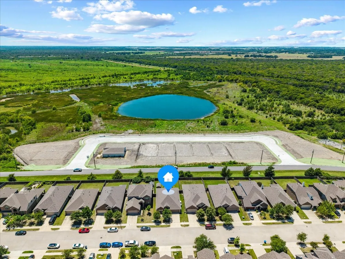 Single Family Residence For Sale in Kaufman County , 5101 Cathy Drive, Forney, Texas 75126, 3 Bedroom, 2 Bathroom, 2 Garage spaces, 1,918 Sqft, built in 2017, mls#21341935, Real Estate Agent in Forney, Homes For Sale in Kaufman county, Homes For Sale in Forney, Realtor in Forney Texas, Real Estate Brokerage Independent Realty Texas, Luminita Cordes Realtor