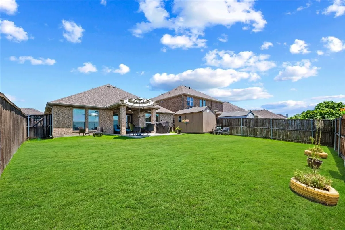 Single Family Residence For Sale in Kaufman County , 5101 Cathy Drive, Forney, Texas 75126, 3 Bedroom, 2 Bathroom, 2 Garage spaces, 1,918 Sqft, built in 2017, mls#21341935, Real Estate Agent in Forney, Homes For Sale in Kaufman county, Homes For Sale in Forney, Realtor in Forney Texas, Real Estate Brokerage Independent Realty Texas, Luminita Cordes Realtor