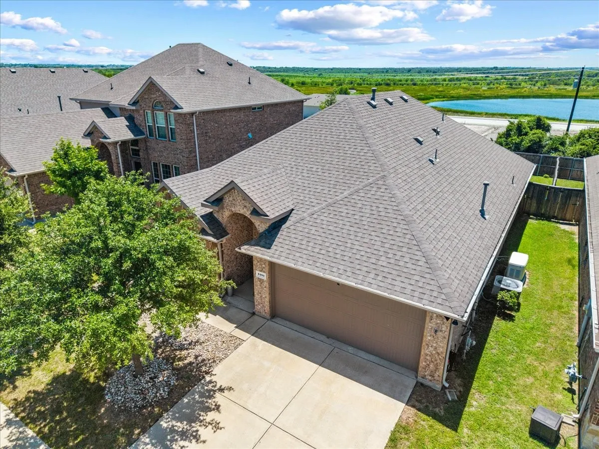 Single Family Residence For Sale in Kaufman County , 5101 Cathy Drive, Forney, Texas 75126, 3 Bedroom, 2 Bathroom, 2 Garage spaces, 1,918 Sqft, built in 2017, mls#21341935, Real Estate Agent in Forney, Homes For Sale in Kaufman county, Homes For Sale in Forney, Realtor in Forney Texas, Real Estate Brokerage Independent Realty Texas, Luminita Cordes Realtor