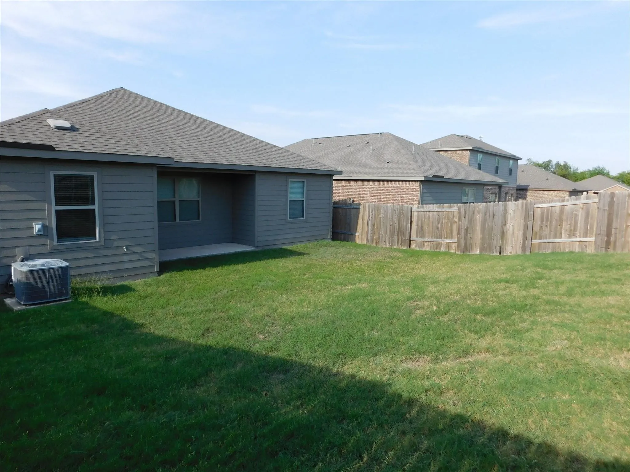 Single Family Residence For Rent in Collin County , 304 Aaron Street, Anna, Texas 75409, 4 Bedroom, 2 Bathroom, 2 Garage spaces, 1,656 Sqft, built in 2019, Price $1,850, mls#21345140, Real Estate Agent in Anna, Homes For Rent in Collin county, Homes For Rent in Anna, Realtor in Anna Texas, Real Estate Brokerage Independent Realty Texas, Luminita Cordes Realtor