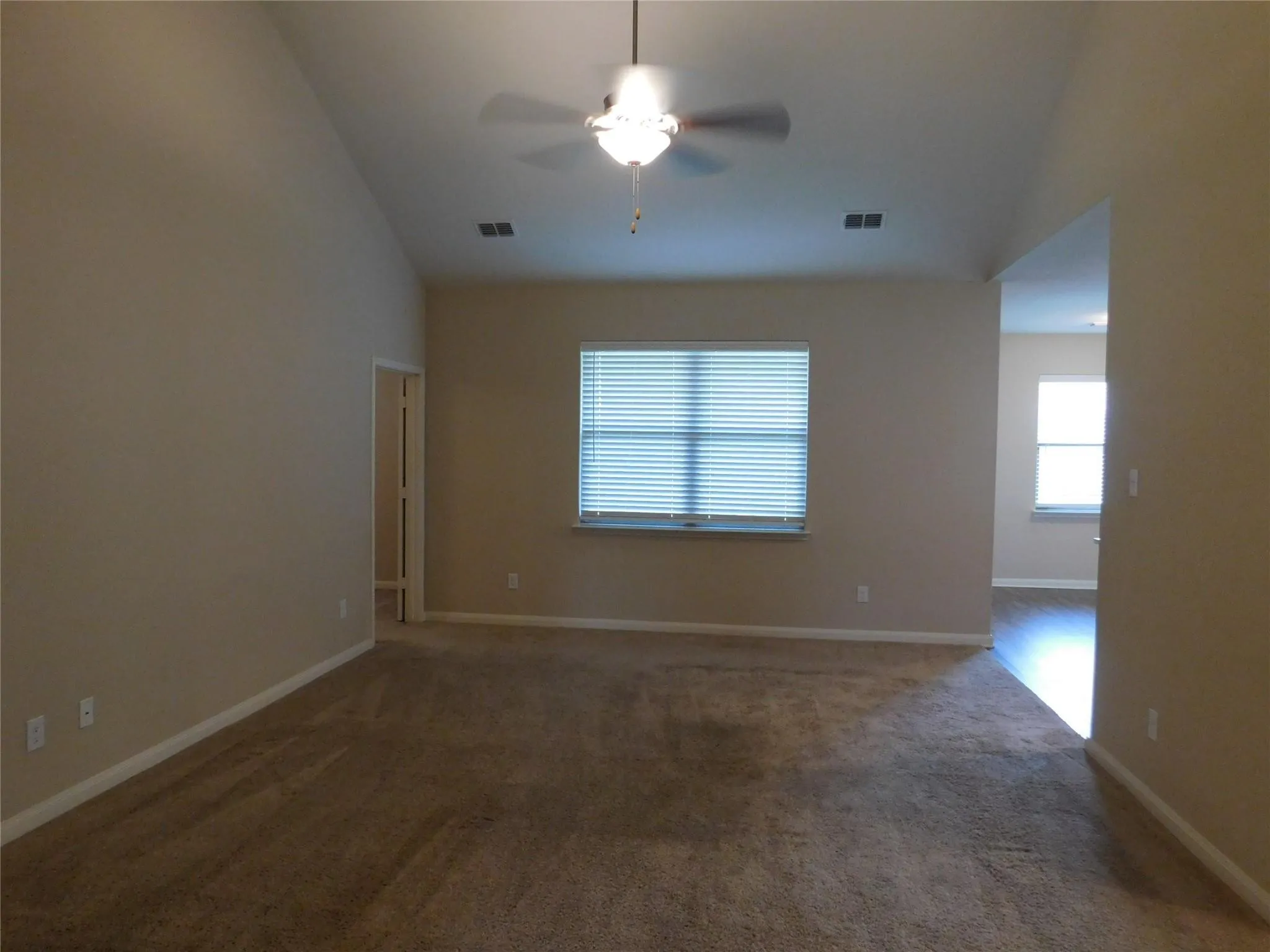 Single Family Residence For Rent in Collin County , 304 Aaron Street, Anna, Texas 75409, 4 Bedroom, 2 Bathroom, 2 Garage spaces, 1,656 Sqft, built in 2019, Price $1,850, mls#21345140, Real Estate Agent in Anna, Homes For Rent in Collin county, Homes For Rent in Anna, Realtor in Anna Texas, Real Estate Brokerage Independent Realty Texas, Luminita Cordes Realtor