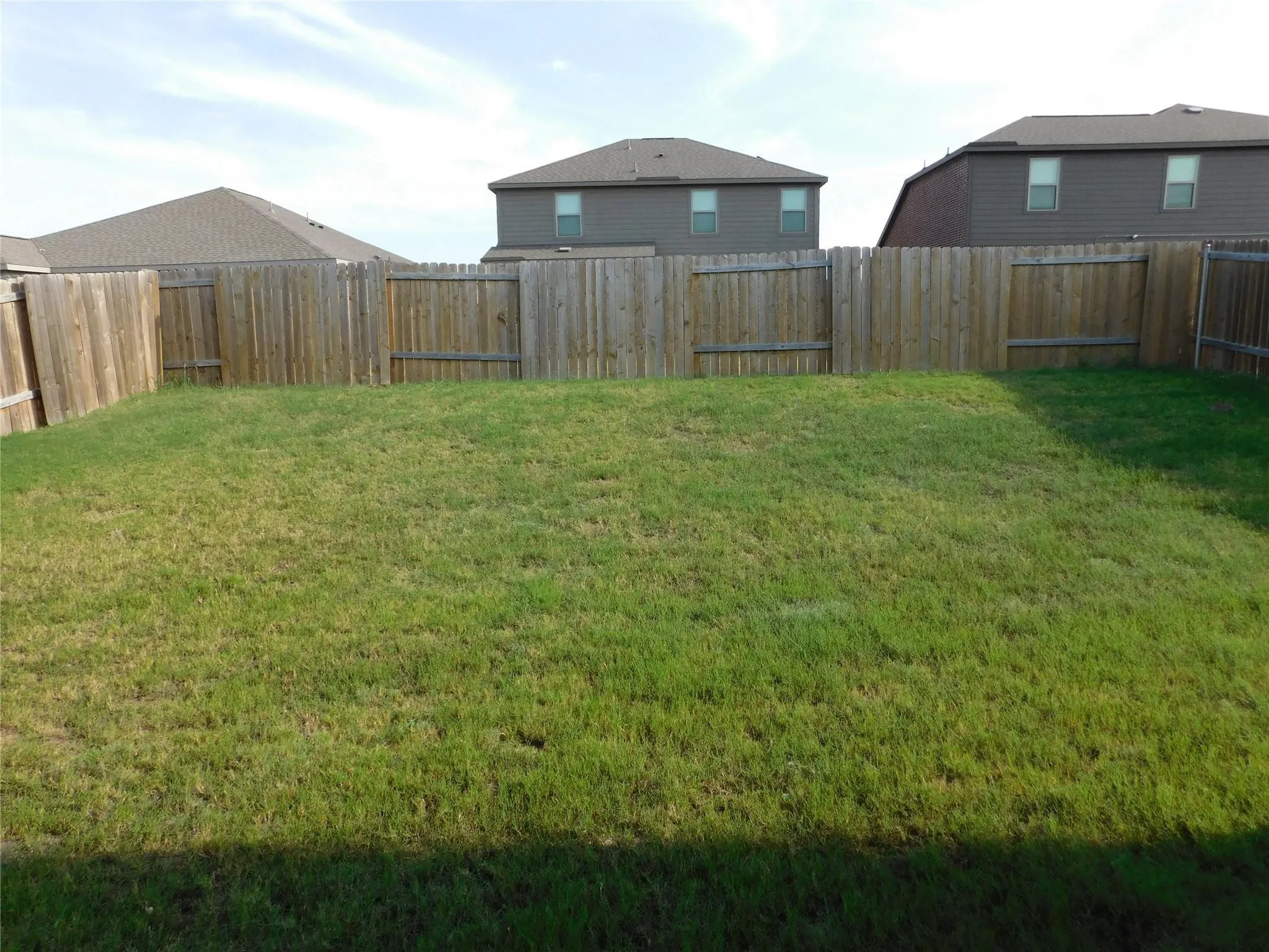 Single Family Residence For Rent in Collin County , 304 Aaron Street, Anna, Texas 75409, 4 Bedroom, 2 Bathroom, 2 Garage spaces, 1,656 Sqft, built in 2019, Price $1,850, mls#21345140, Real Estate Agent in Anna, Homes For Rent in Collin county, Homes For Rent in Anna, Realtor in Anna Texas, Real Estate Brokerage Independent Realty Texas, Luminita Cordes Realtor