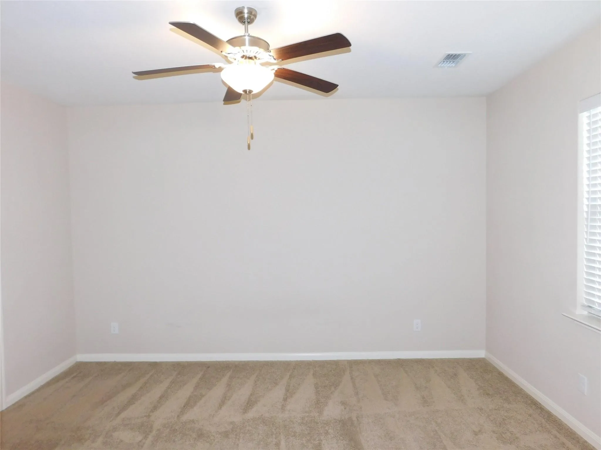 Single Family Residence For Rent in Collin County , 304 Aaron Street, Anna, Texas 75409, 4 Bedroom, 2 Bathroom, 2 Garage spaces, 1,656 Sqft, built in 2019, Price $1,850, mls#21345140, Real Estate Agent in Anna, Homes For Rent in Collin county, Homes For Rent in Anna, Realtor in Anna Texas, Real Estate Brokerage Independent Realty Texas, Luminita Cordes Realtor