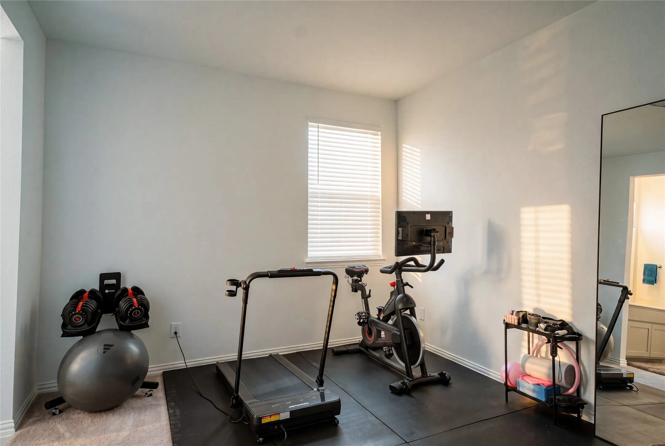 Single Family Residence For Sale in Kaufman County , 1716 Everglades Drive, Forney, Texas 75126, 4 Bedroom, 3 Bathroom, 2 Garage spaces, 2,445 Sqft, built in 2022, mls#21344399, Real Estate Agent in Forney, Homes For Sale in Kaufman county, Homes For Sale in Forney, Realtor in Forney Texas, Real Estate Brokerage Independent Realty Texas, Luminita Cordes Realtor