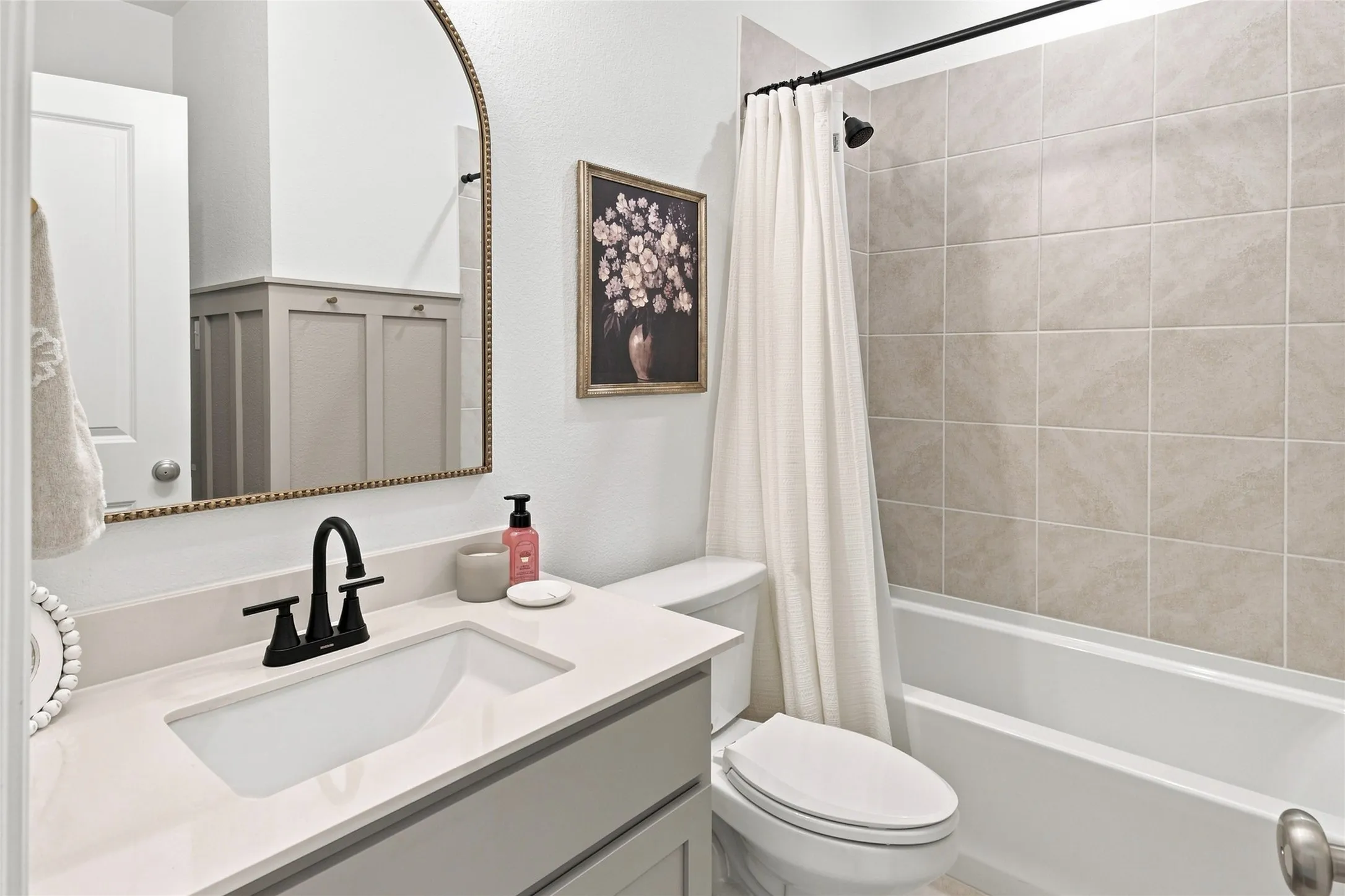 Single Family Residence For Sale in Kaufman County , 1716 Everglades Drive, Forney, Texas 75126, 4 Bedroom, 3 Bathroom, 2 Garage spaces, 2,445 Sqft, built in 2022, mls#21344399, Real Estate Agent in Forney, Homes For Sale in Kaufman county, Homes For Sale in Forney, Realtor in Forney Texas, Real Estate Brokerage Independent Realty Texas, Luminita Cordes Realtor