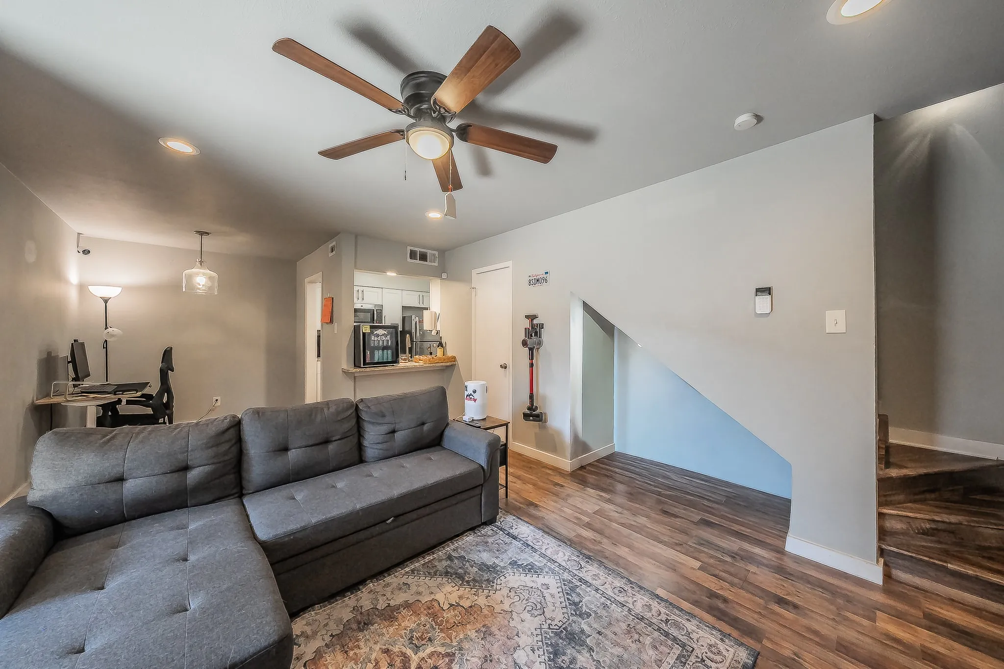 Condominium For Rent in Dallas County , 12816 Midway Road 2063, Dallas, Texas 75244, 1 Bedroom, 2 Bathroom, Garage spaces, 732 Sqft, built in 1970, mls#21342809, Real Estate Agent in Dallas, Homes For Rent in Dallas county, Homes For Rent in Dallas, Realtor in Dallas Texas, Real Estate Brokerage Independent Realty Texas, Luminita Cordes Realtor