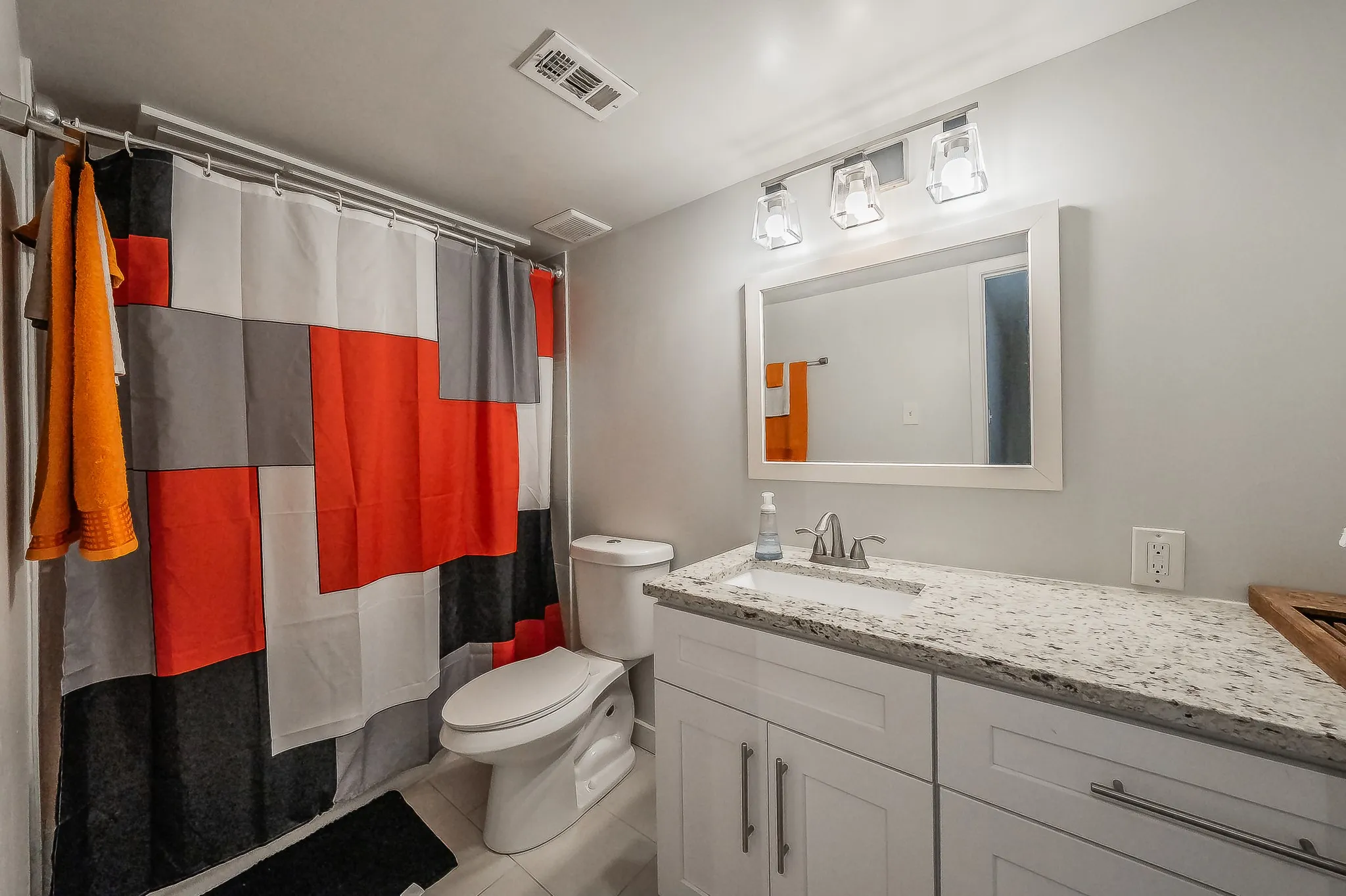 Condominium For Rent in Dallas County , 12816 Midway Road 2063, Dallas, Texas 75244, 1 Bedroom, 2 Bathroom, Garage spaces, 732 Sqft, built in 1970, mls#21342809, Real Estate Agent in Dallas, Homes For Rent in Dallas county, Homes For Rent in Dallas, Realtor in Dallas Texas, Real Estate Brokerage Independent Realty Texas, Luminita Cordes Realtor