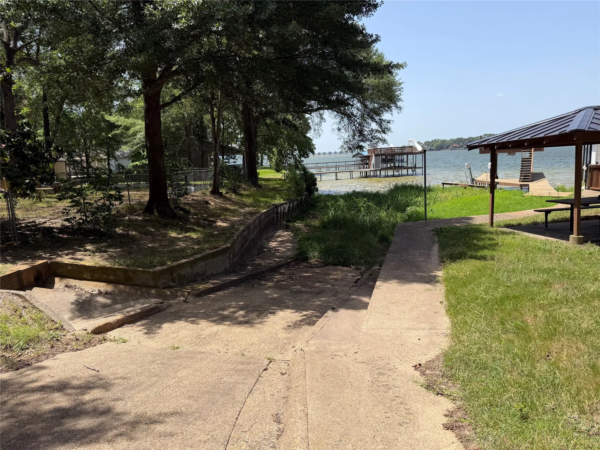  Boat Ramp access to lake