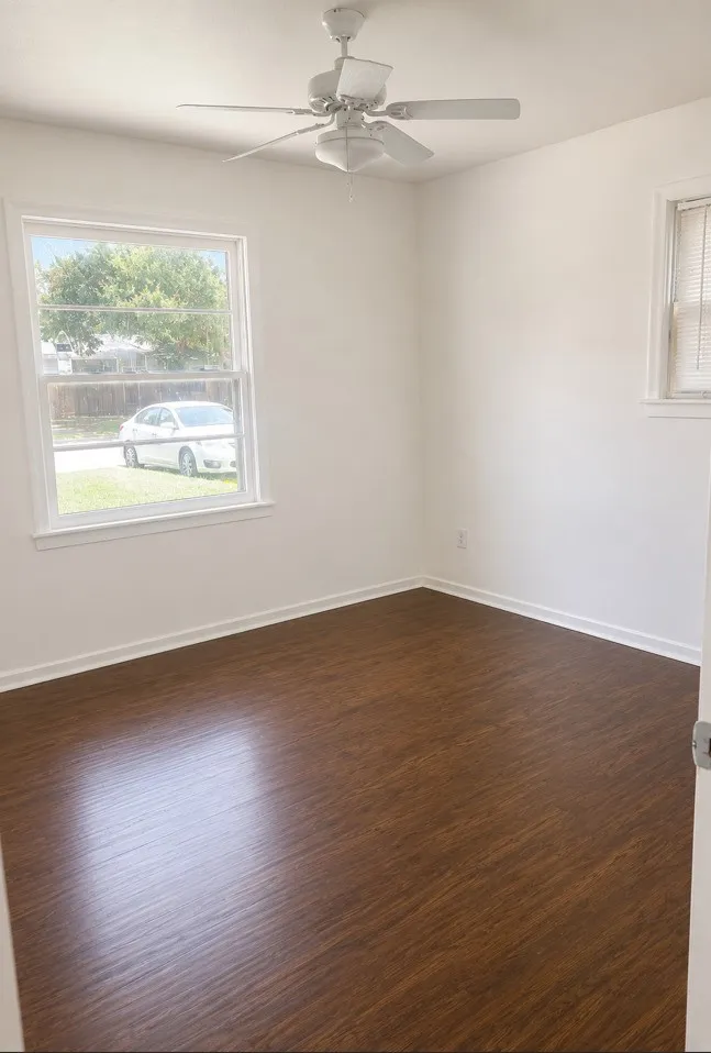 Single Family Residence For Rent in Tarrant County , 5629 Durham Avenue, Fort Worth, Texas 76114, 4 Bedroom, 3 Bathroom, Garage spaces, 1,677 Sqft, built in 1955, mls#21345157, Real Estate Agent in Fort Worth, Homes For Rent in Tarrant county, Homes For Rent in Fort Worth, Realtor in Fort Worth Texas, Real Estate Brokerage Independent Realty Texas, Luminita Cordes Realtor